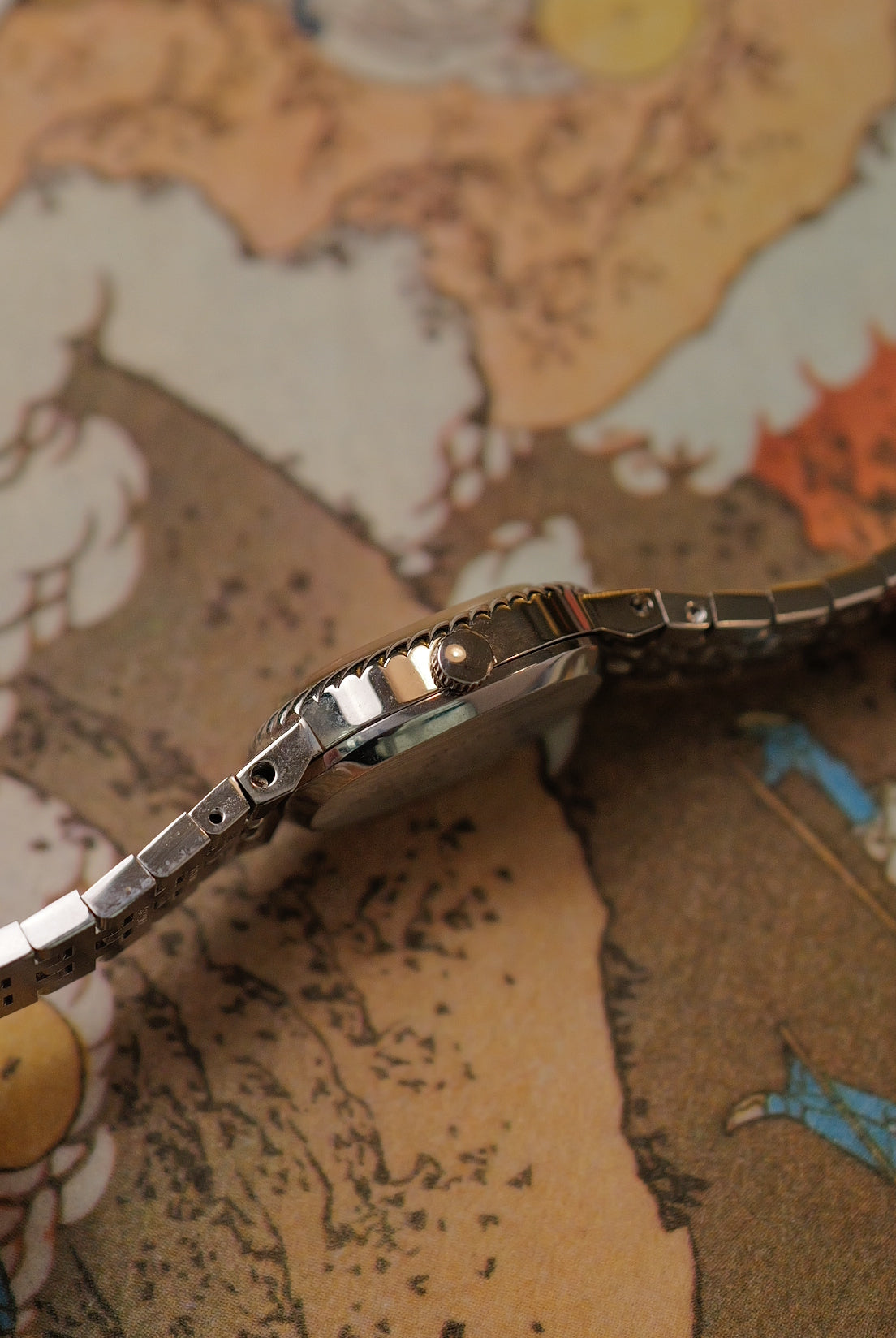 Seiko Alba Oval with ribbon bezel Quartz Circa. 1991