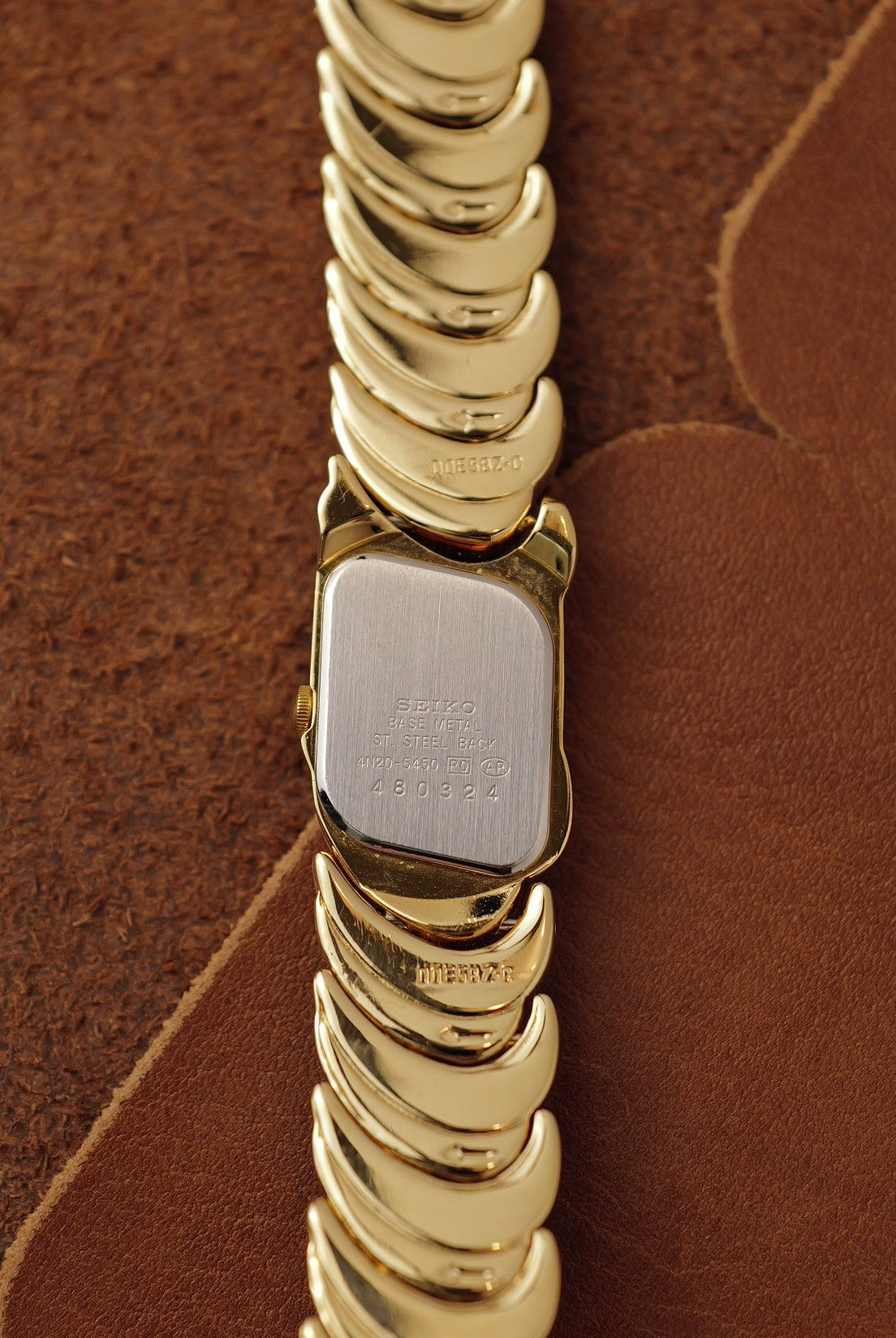 Seiko Quartz "Molten Loop" Circa.1994 (Rare Curation)
