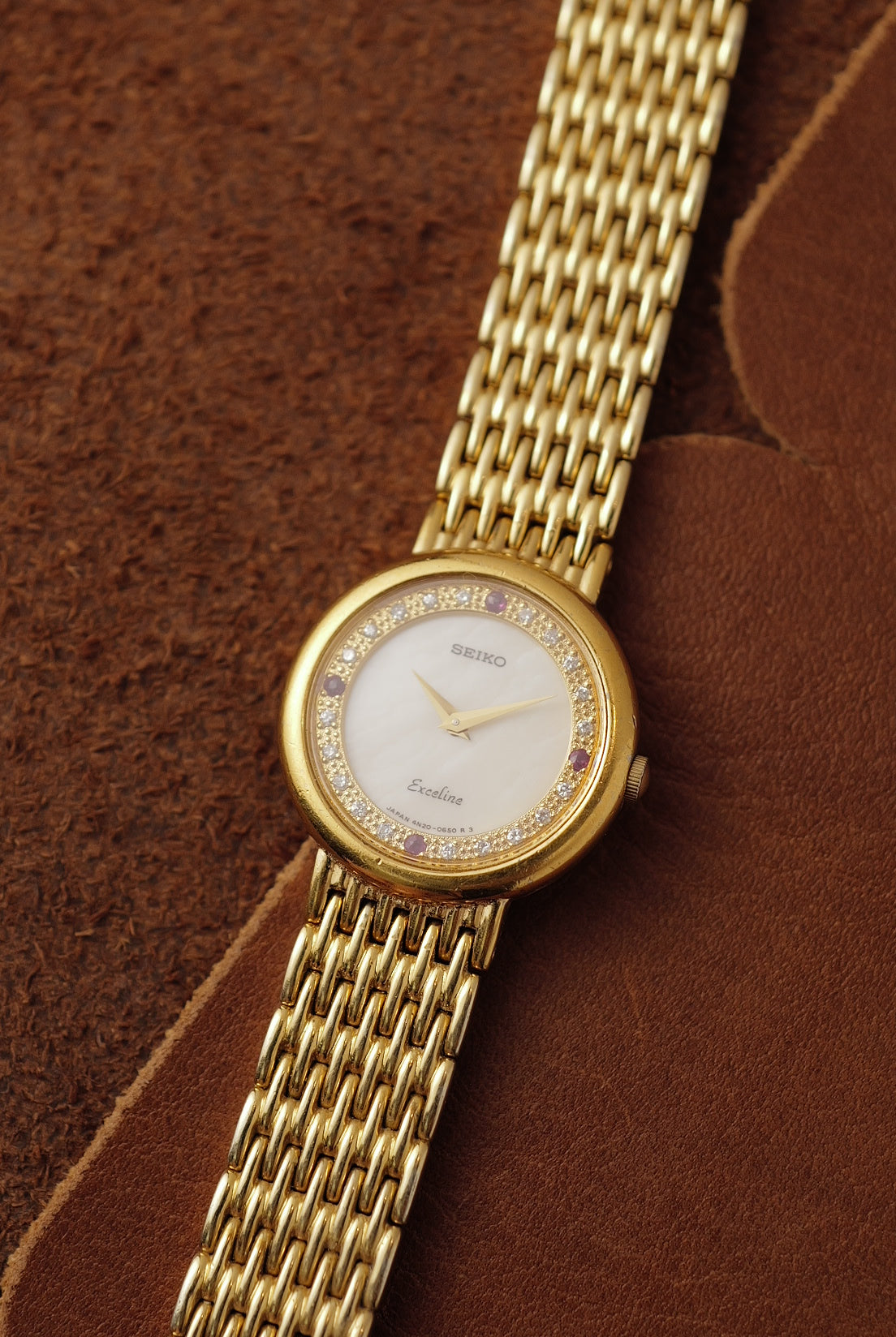 Seiko Exceline Mother of Pearl "RUBY' 4N20-0380