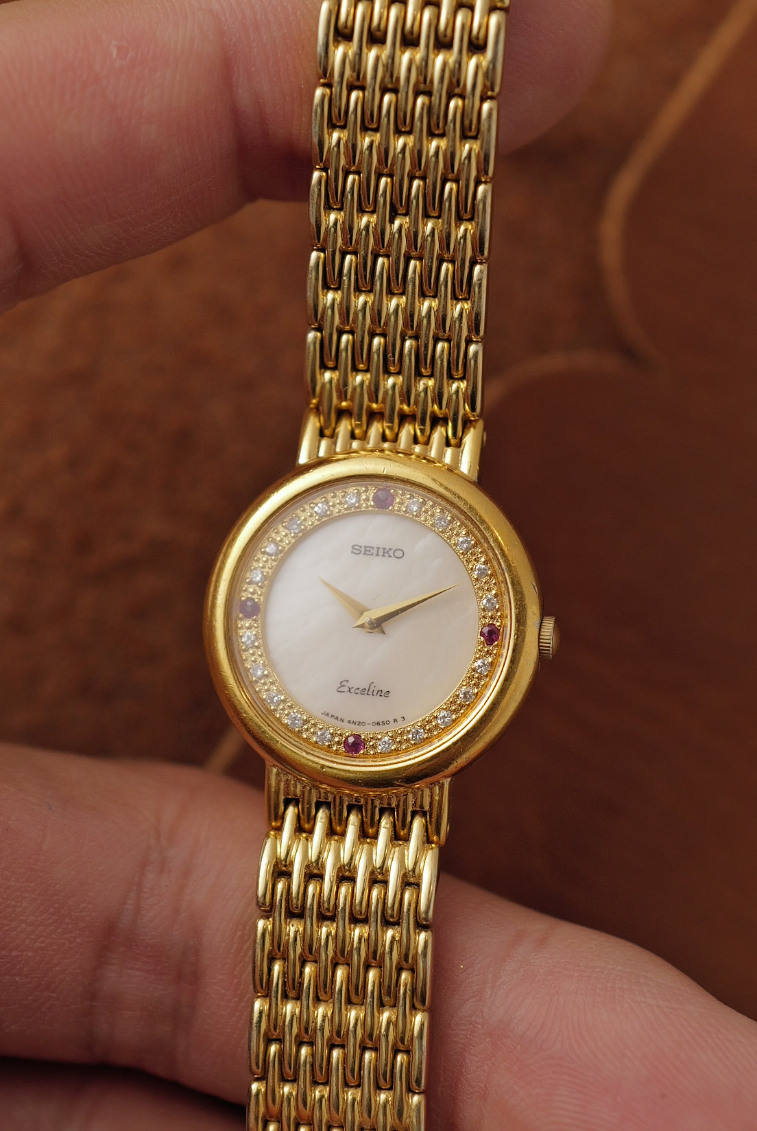 Seiko Exceline Mother of Pearl "RUBY' 4N20-0380