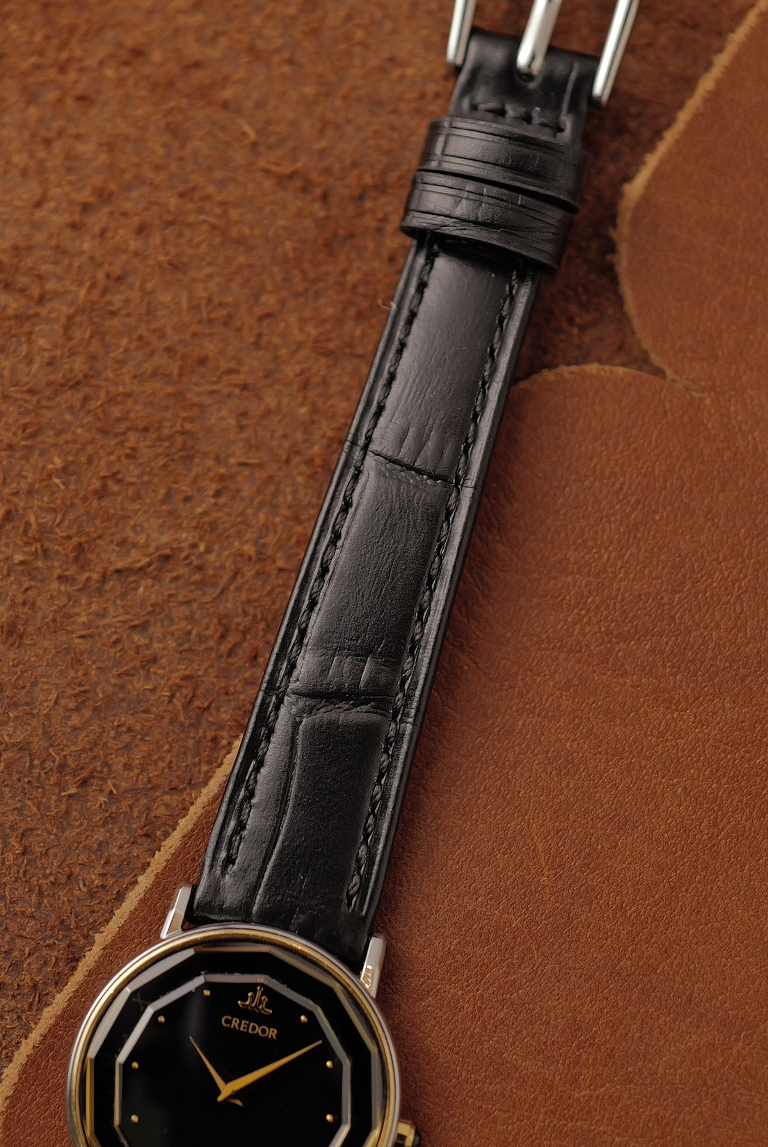 Ladies' Credor faceted glass 2F70-0300 with original buckle