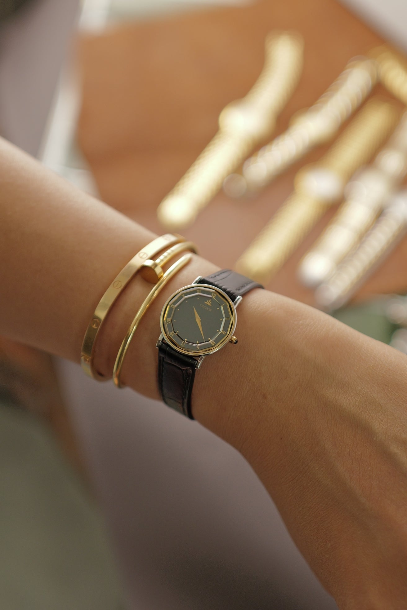 Ladies' Credor faceted glass 2F70-0300 with original buckle