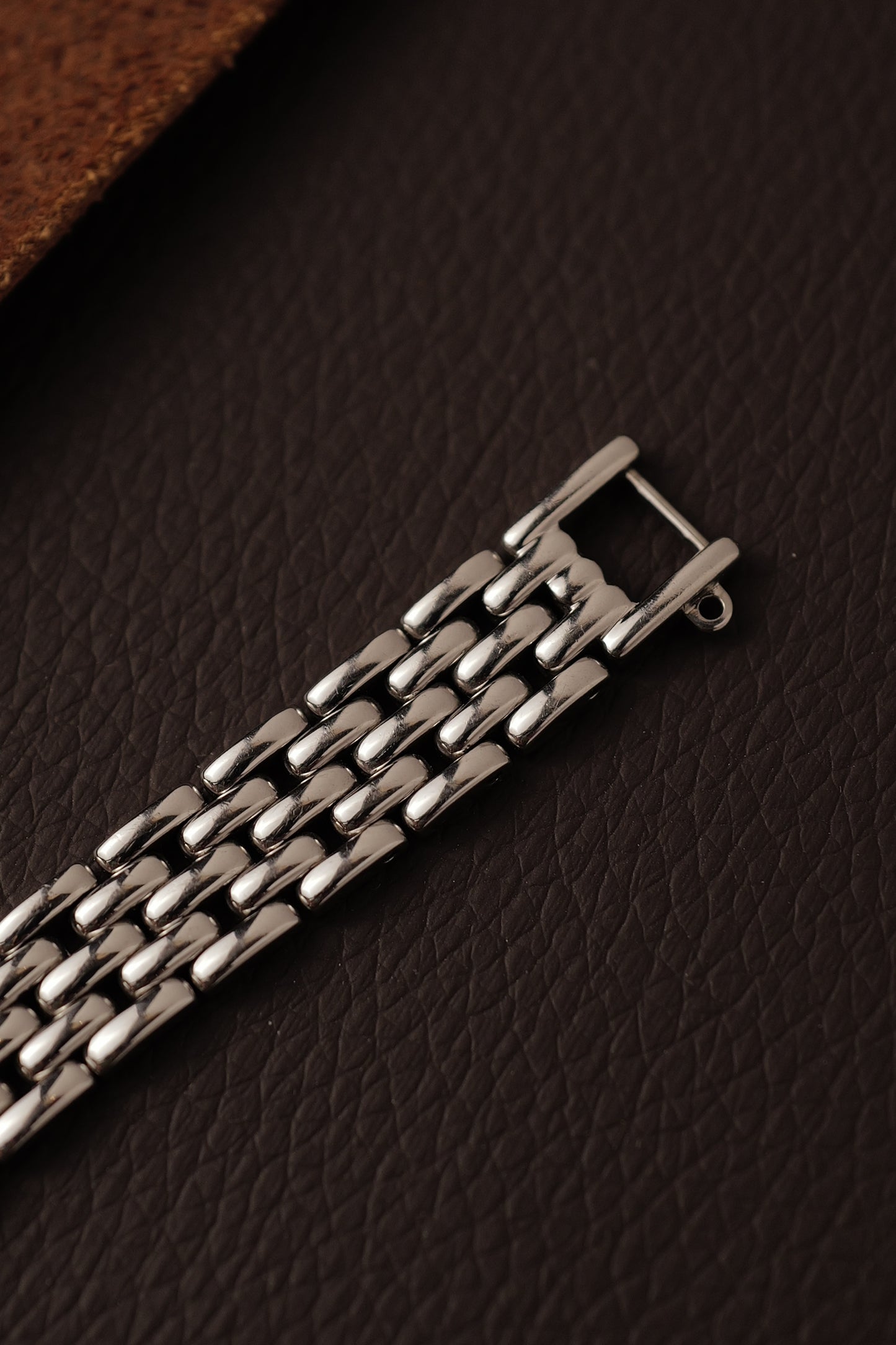 Seiko Exceline Bracelet with pink mother of pearl dial Circa. 1990