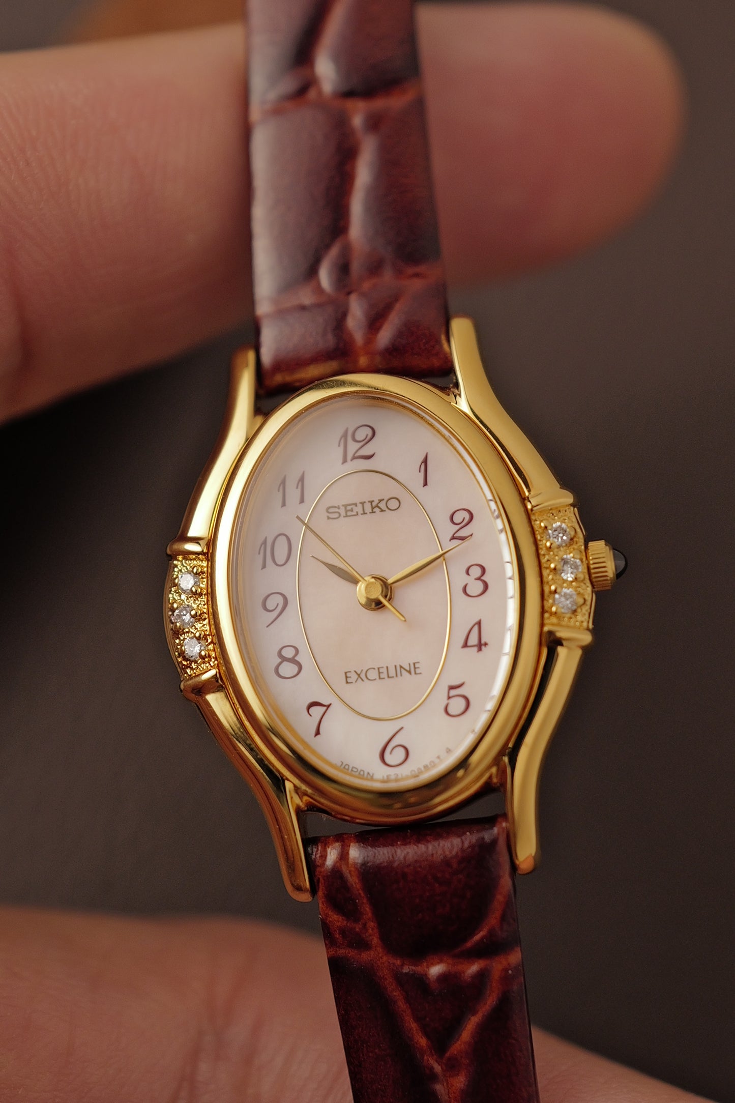 Seiko Exceline Art Deco Diamond Case with Mother of Pearl Dial (New old stock)