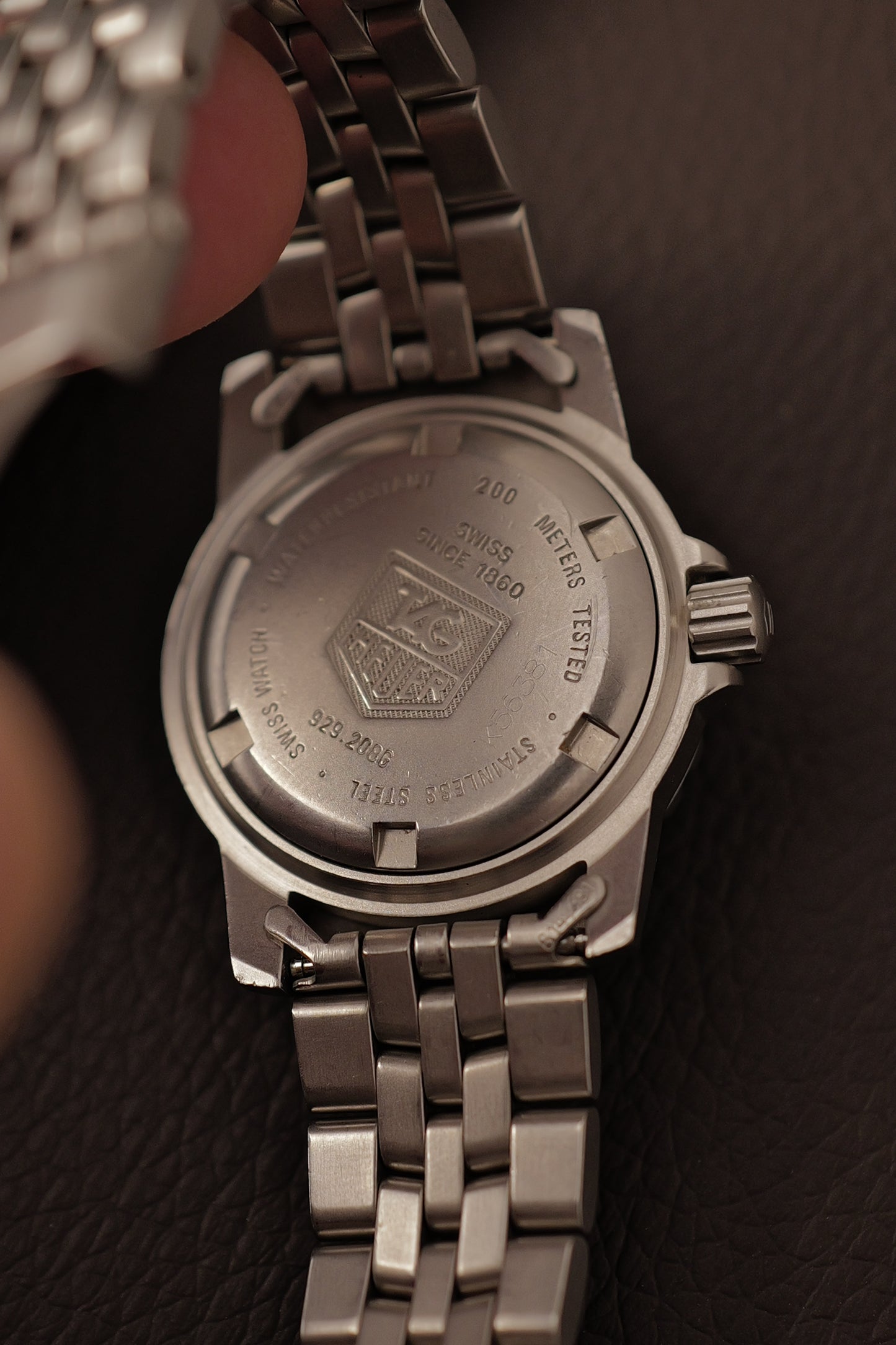 Ladies Tag Heuer 1000 Professional Quartz