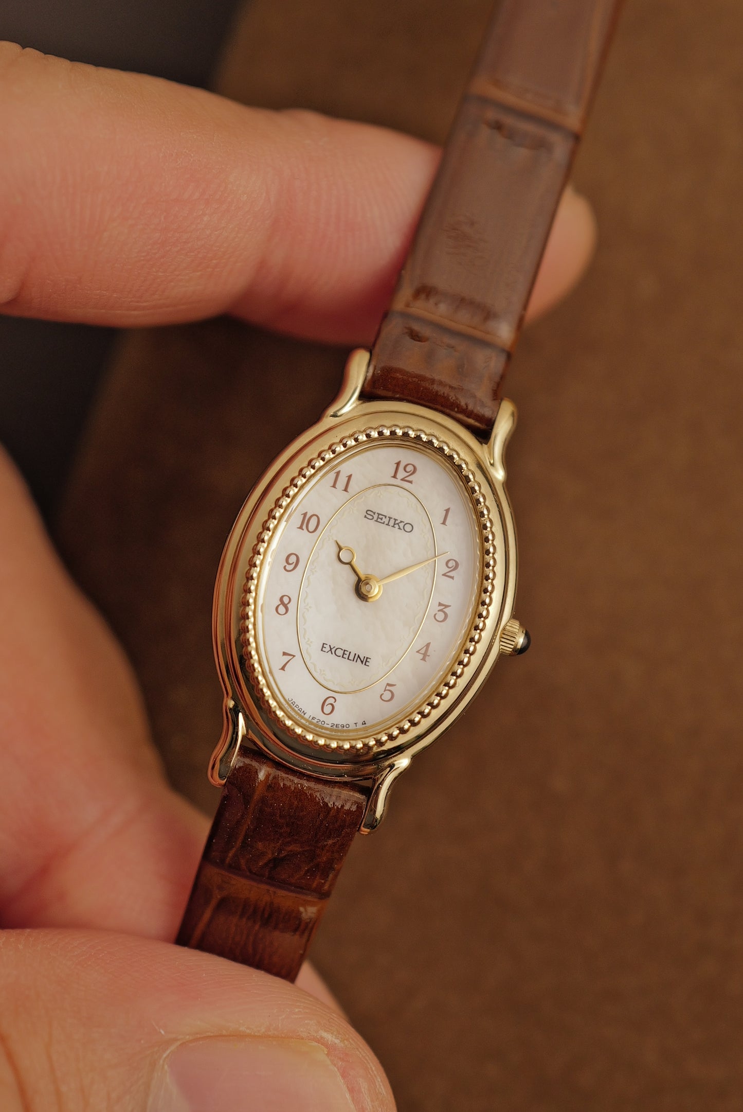 Seiko Exceline Mother of Pearl with beaded bezel Circa. 1992