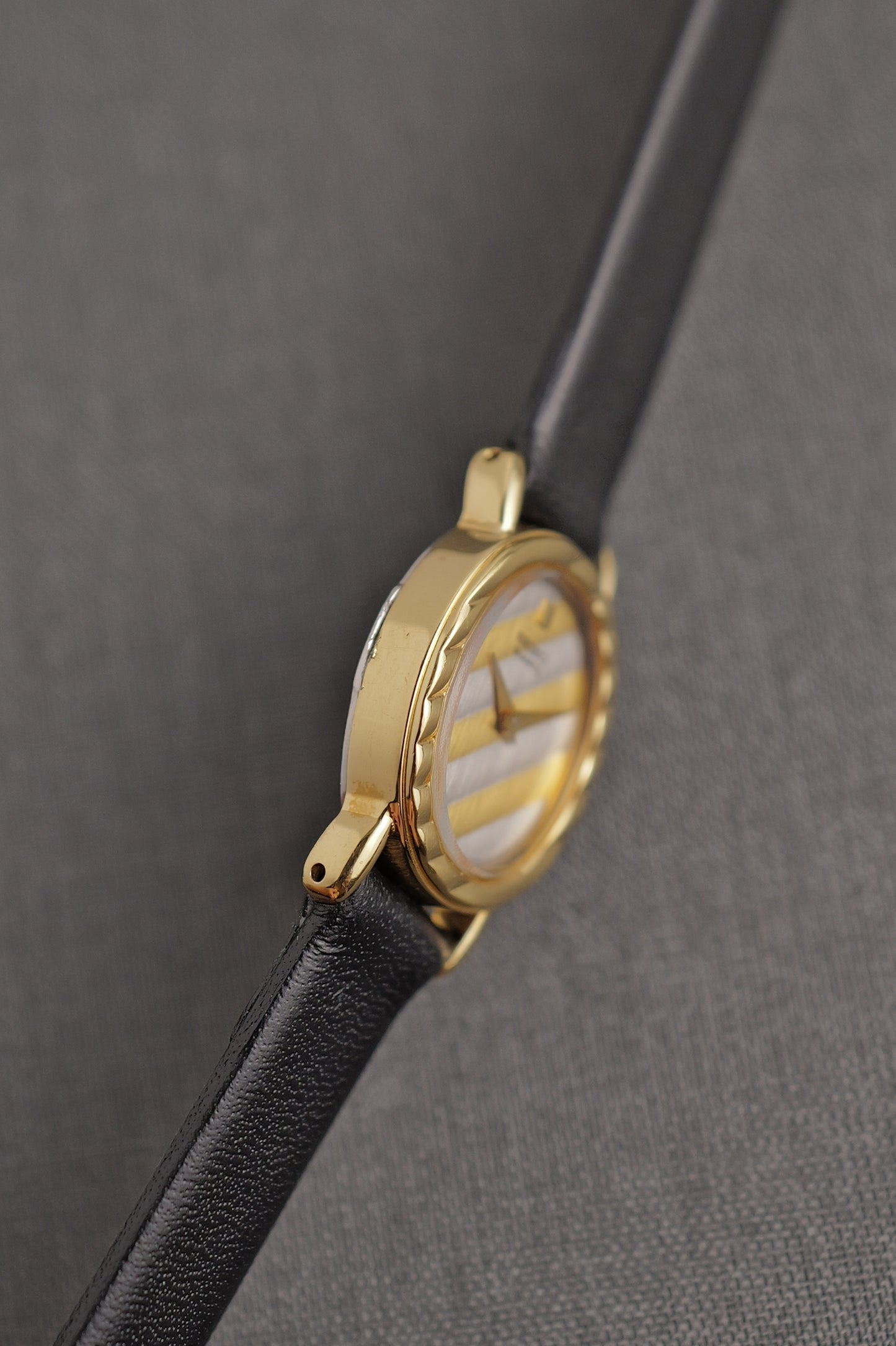 Seiko Mini Ellipse "Candy" Circa. 1995