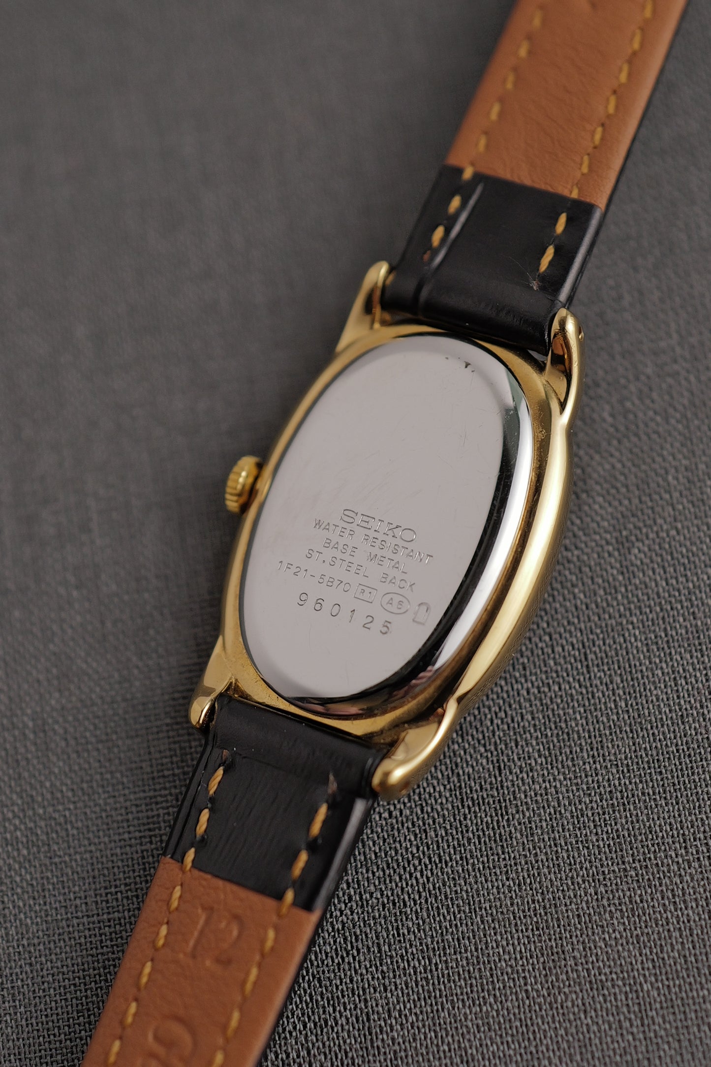 Seiko Ladies "Baignoire" Gold Circa. 1995