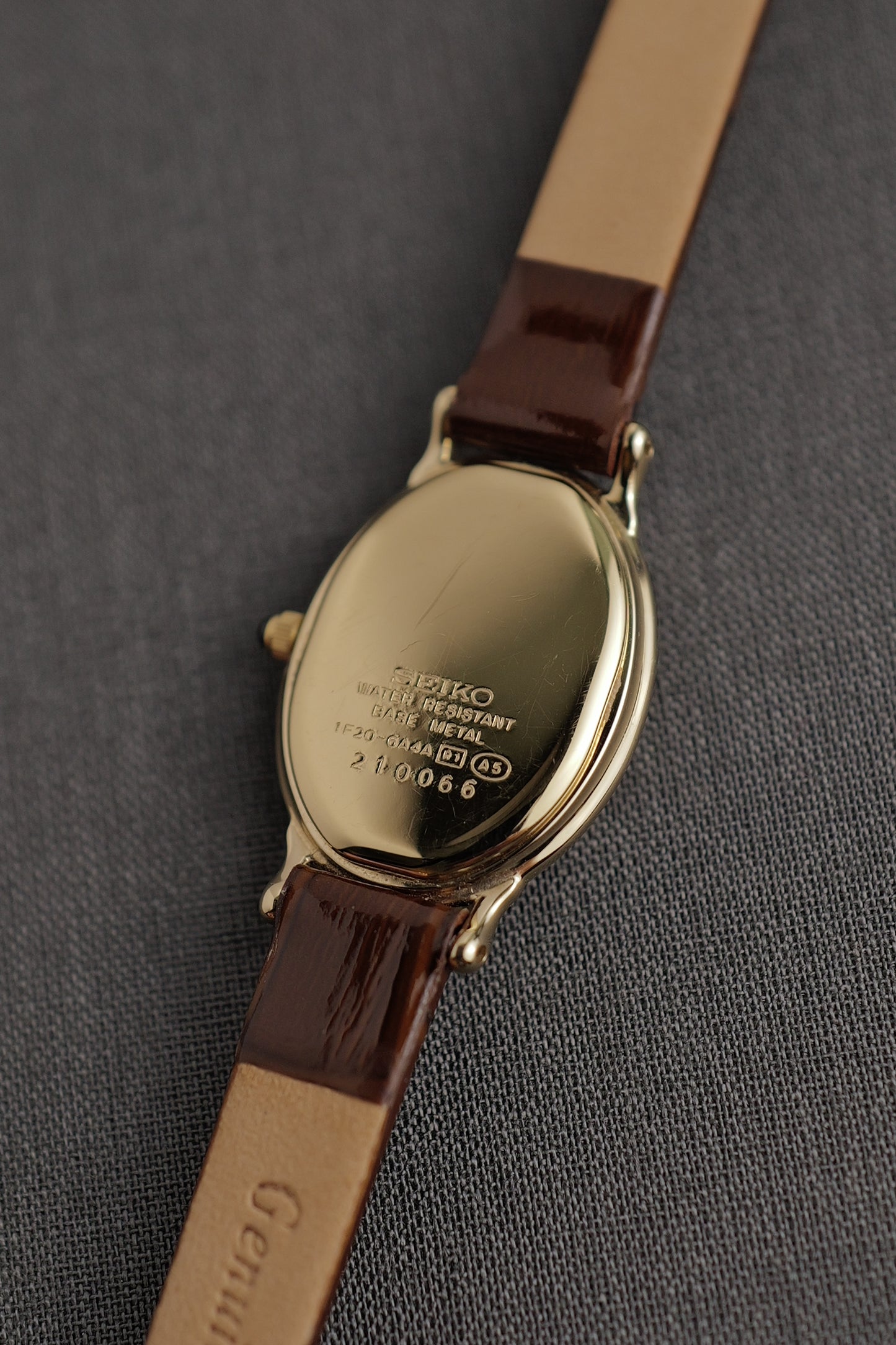Seiko Exceline Mother of Pearl with beaded bezel Circa. 1992