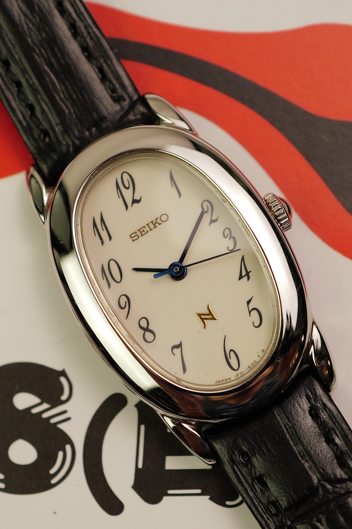 Seiko Ladies "Baignoire" Silver