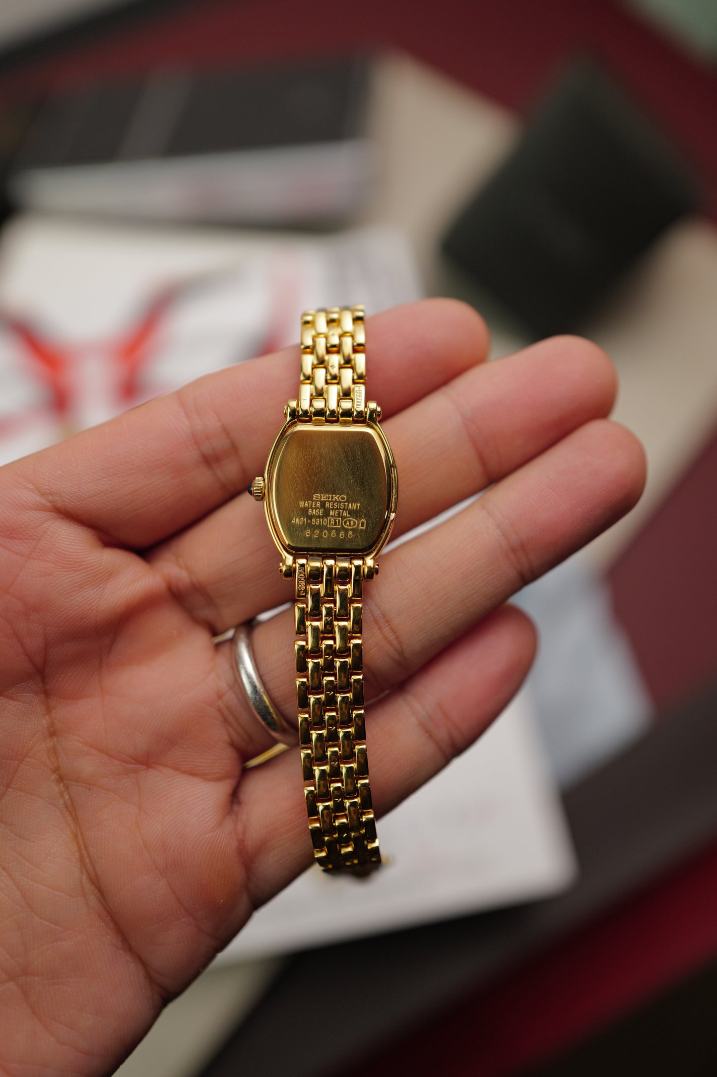 Seiko Exeline Tortue Mother of Pearl Dial with original bracelet Circa.1996
