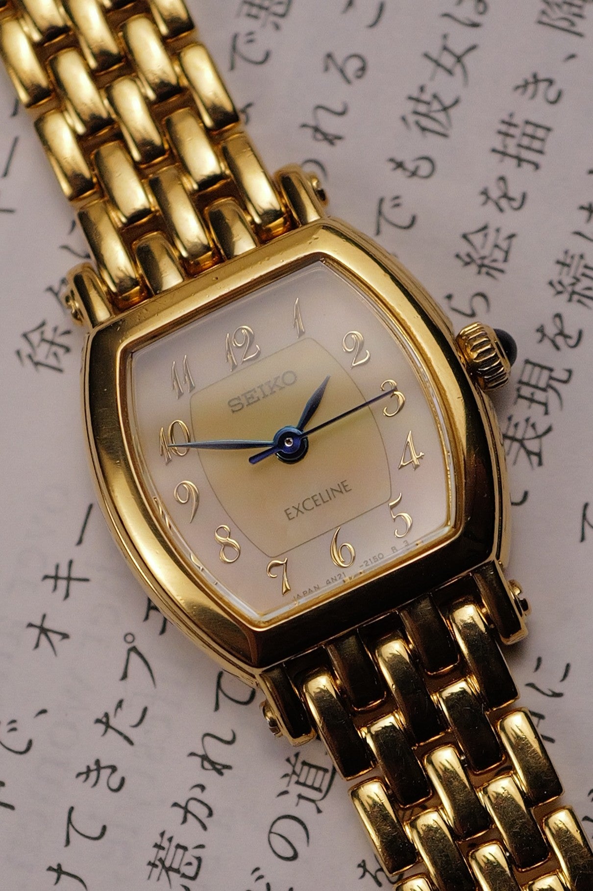 Seiko Exeline Tortue Mother of Pearl Dial with original bracelet Circa.1996