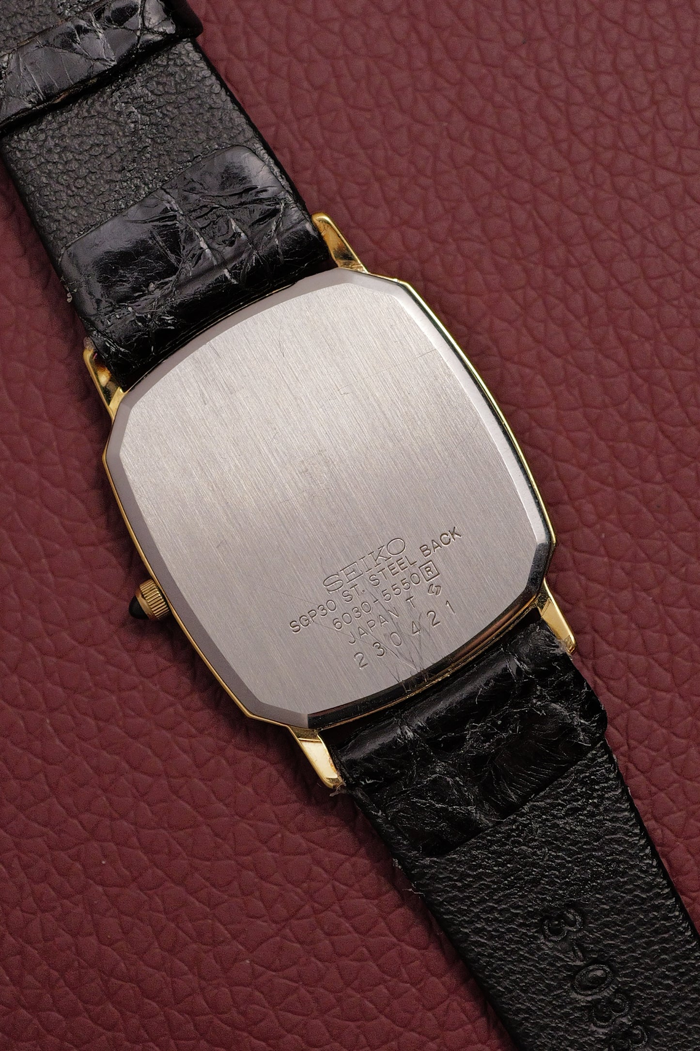 Seiko Dolce Oblong Ellipse Black dial 9521-5120
