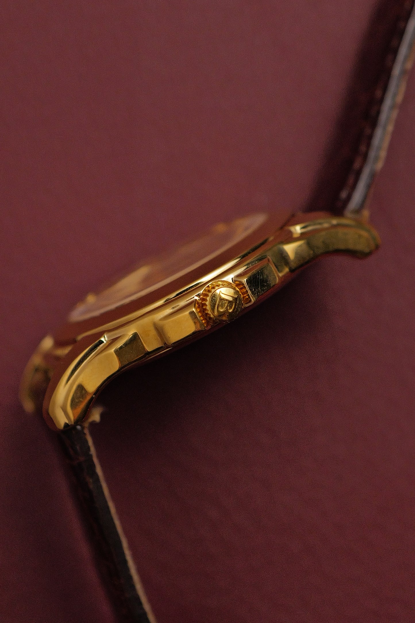 Men's Burberry Classic Quartz in gold 4713-471881