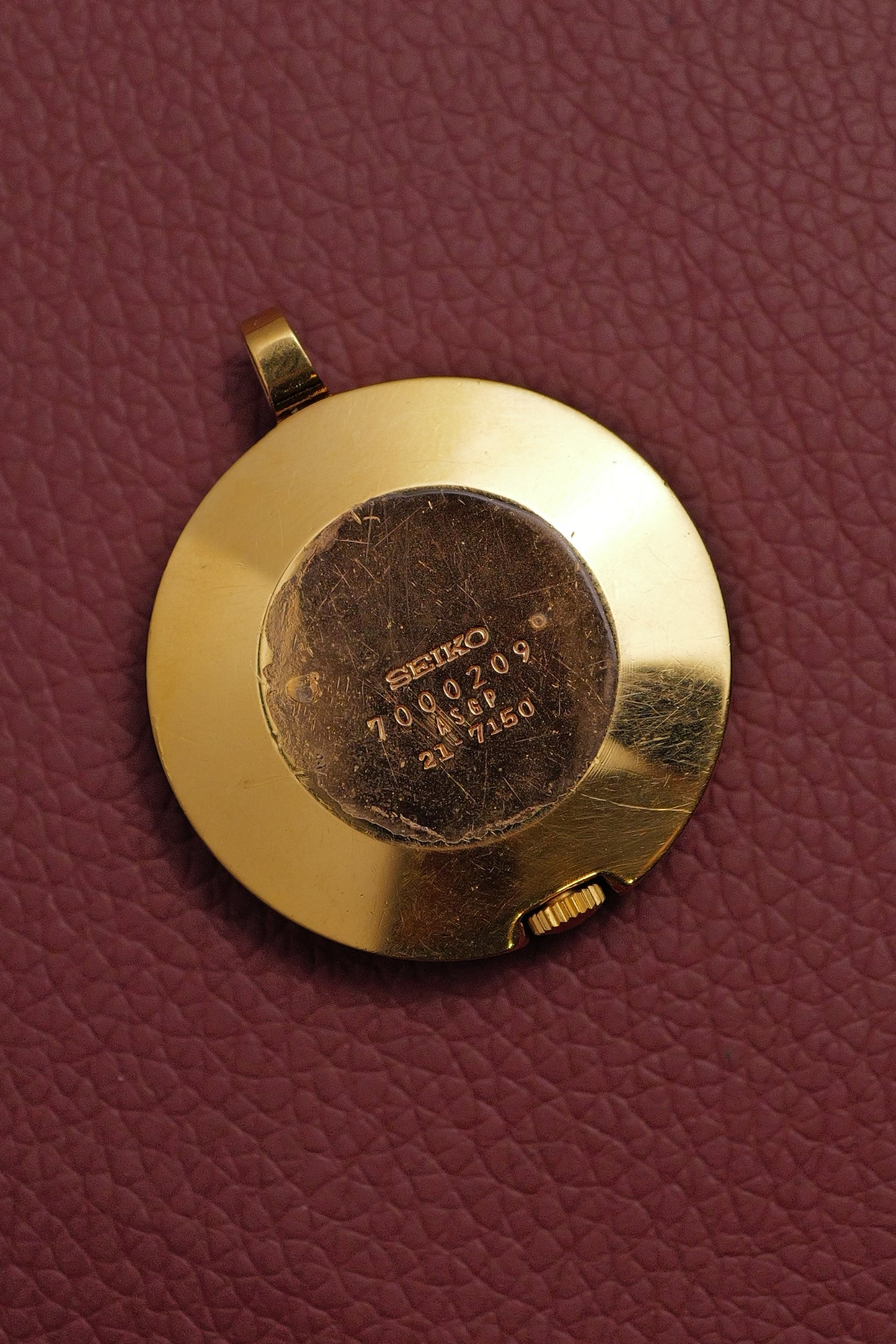 Guilloche Cased Seiko Pendent 21-7160 Manual Winding 1987 with original caseback sticer