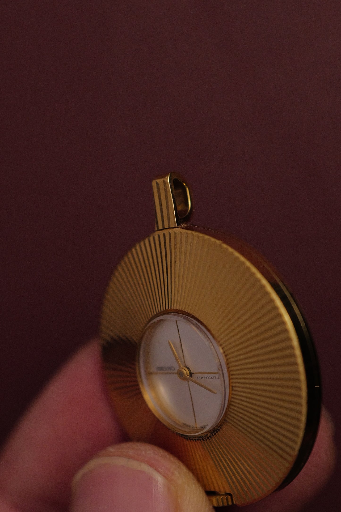 Guilloche Cased Seiko Pendent 21-7160 Manual Winding 1987 with original caseback sticer
