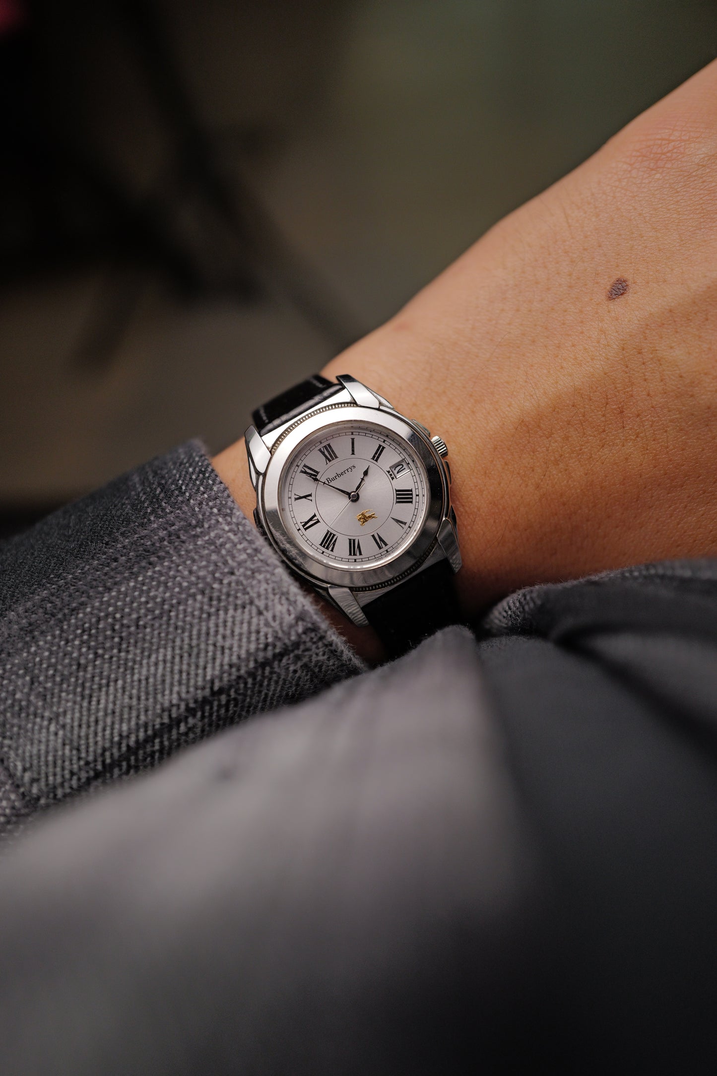 Men's Burberry Classic in Silver