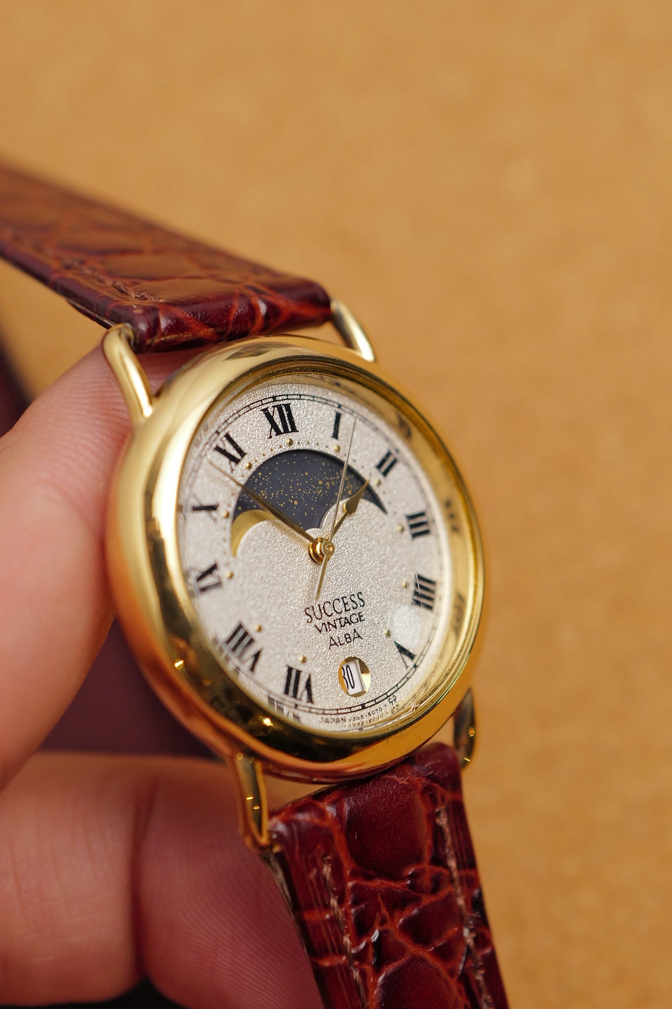 Seiko Alba Moonphase "Pebble"