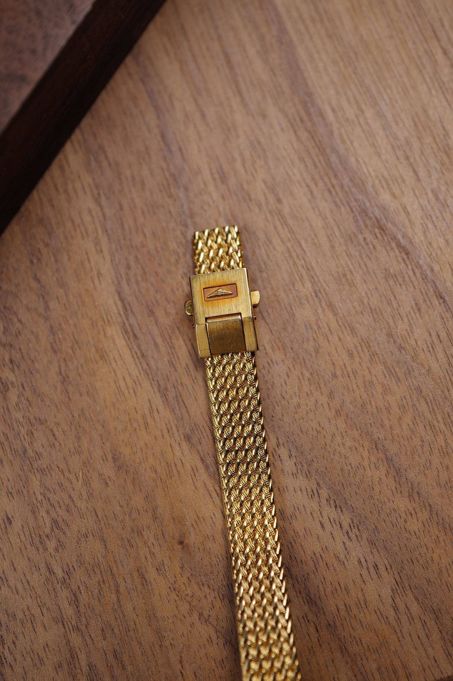 Longines integrated Bracelet Ladies Quartz with adjustable buckle