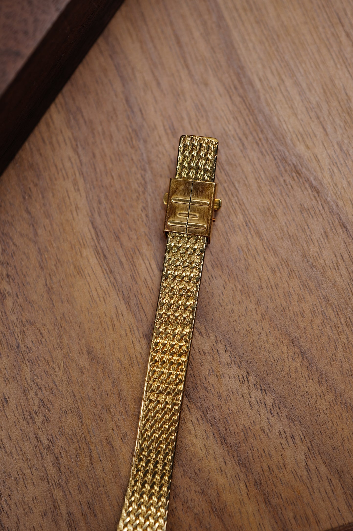 Longines integrated Bracelet Ladies Quartz with adjustable buckle