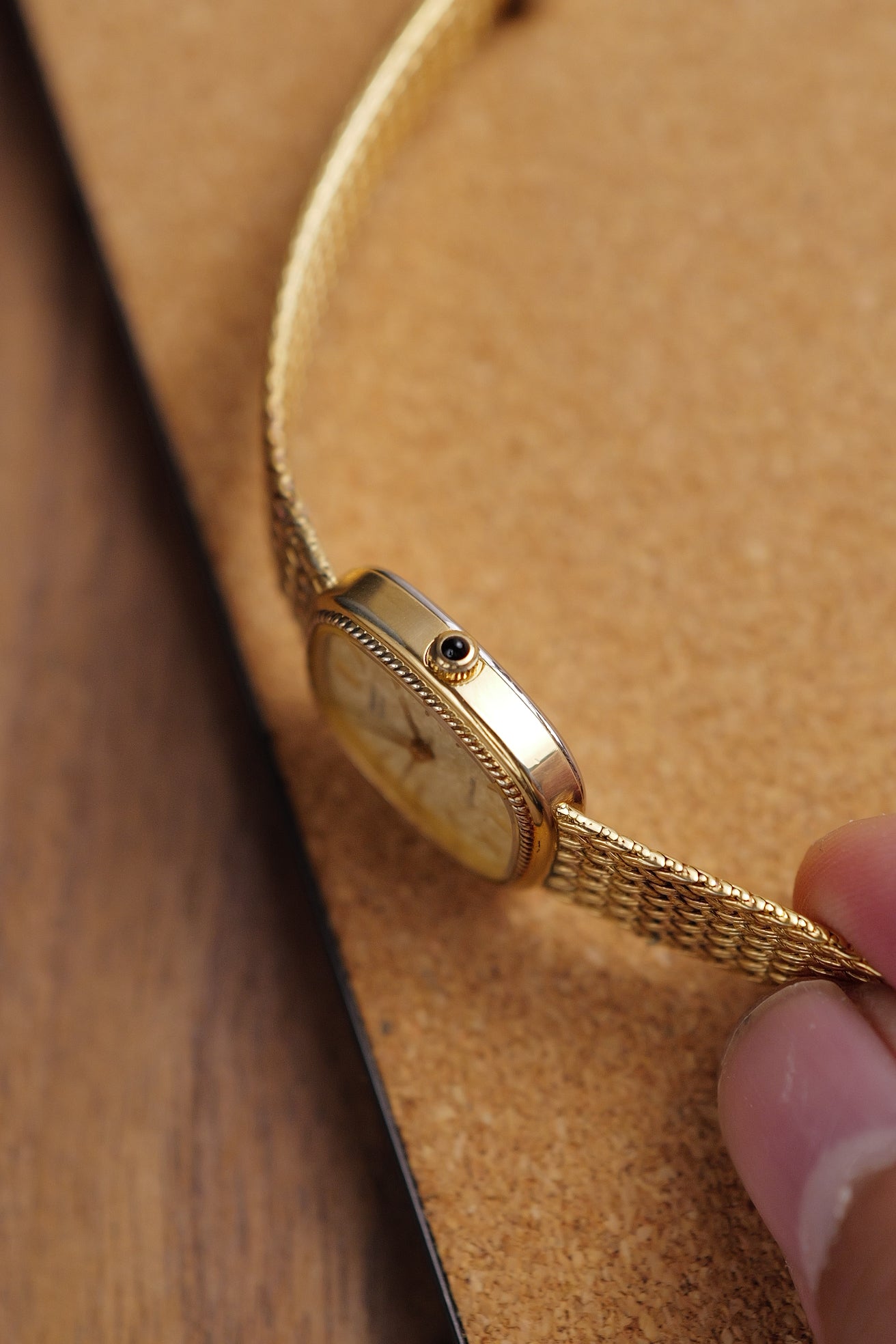 Ladies Seiko Exceline integrated bracelet 1221-5410 Circa. 1984