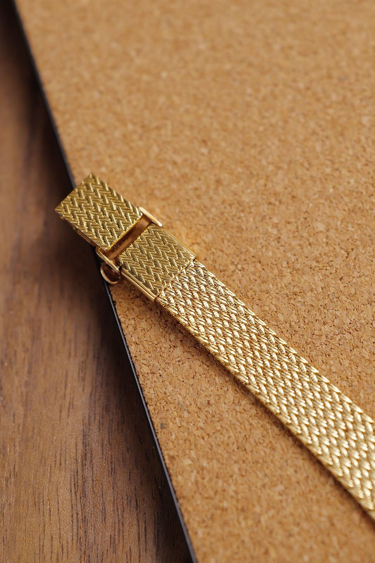 Ladies Seiko Exceline integrated bracelet 1221-5410 Circa. 1984