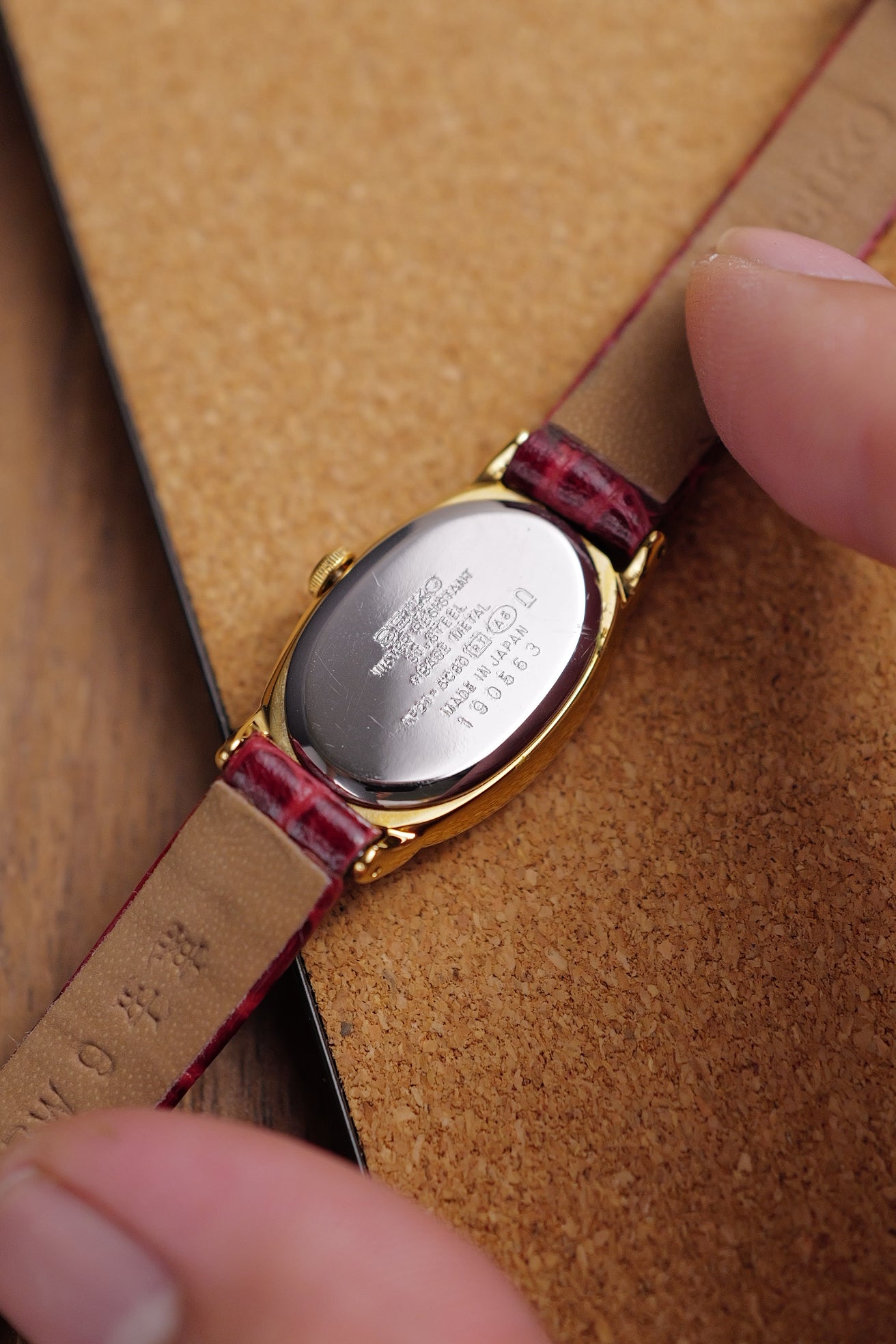Seiko Ladies "Baignoire" Mini in Gold