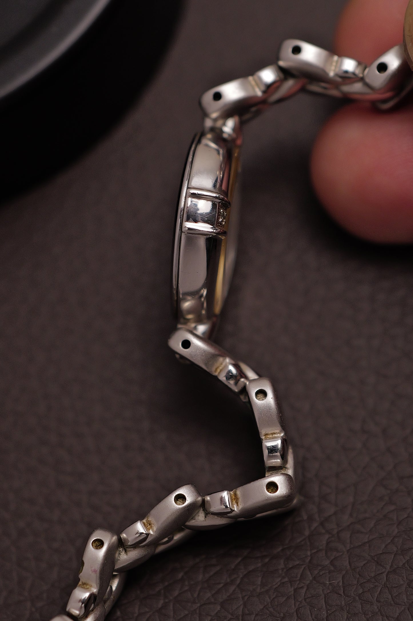 Seiko Exceline Mother of Pearl dial Tear-drop Bracelet 1F20-2J50