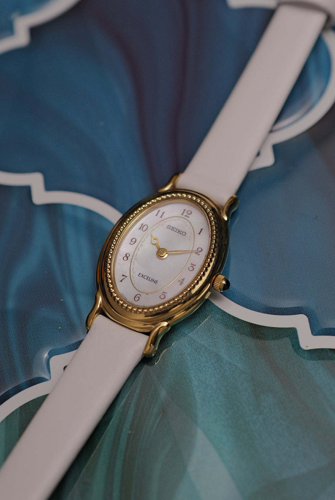 Seiko Exceline Mother of Pearl 1F20-2500 with beaded Bezel