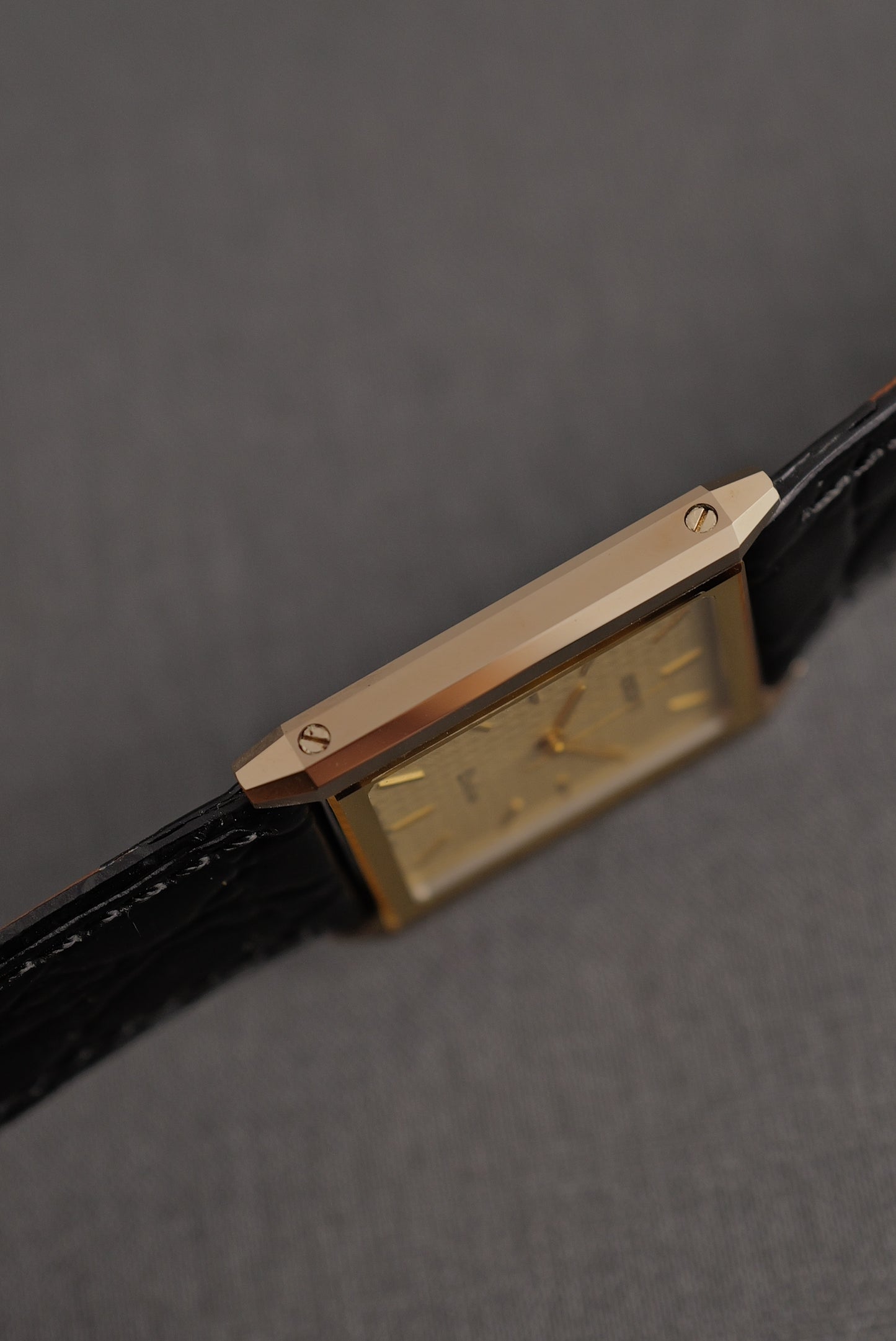Seiko Dolce Tapestry Dial Tungsten Carbide Scratch Resistant circa. 1980