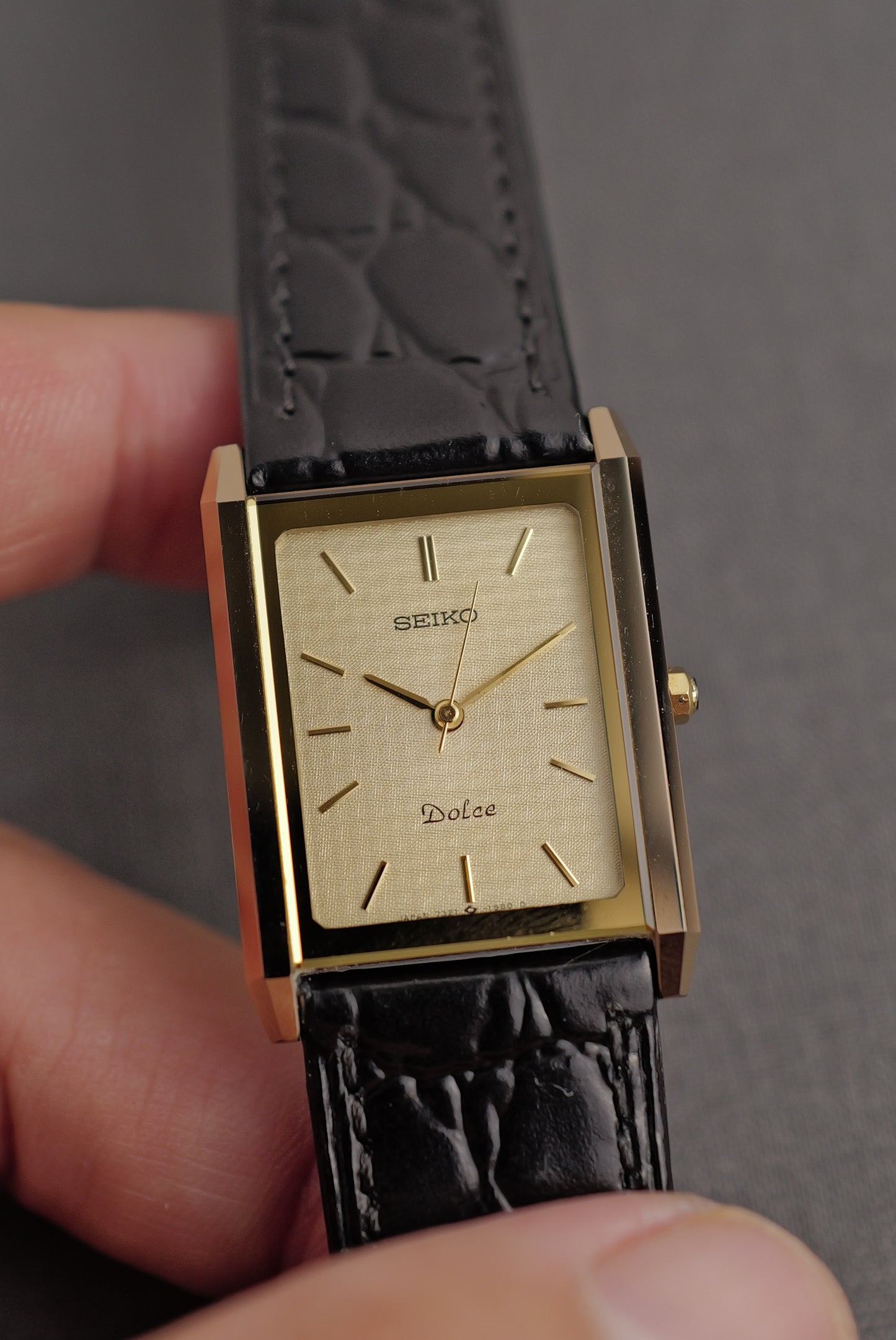Seiko Dolce Tapestry Dial Tungsten Carbide Scratch Resistant circa. 1980