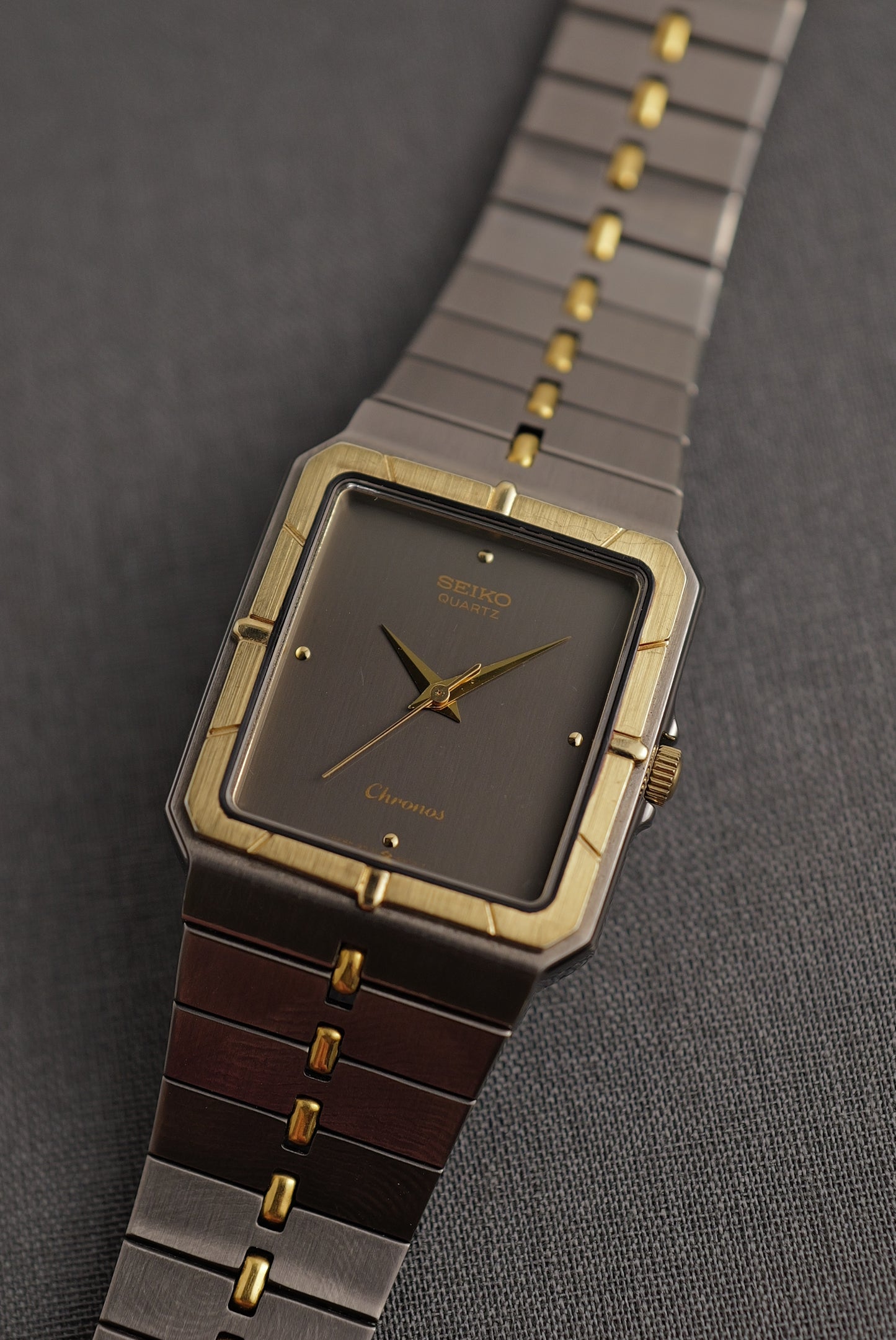 Seiko Quartz Chronos Bracelet Circa. 1986