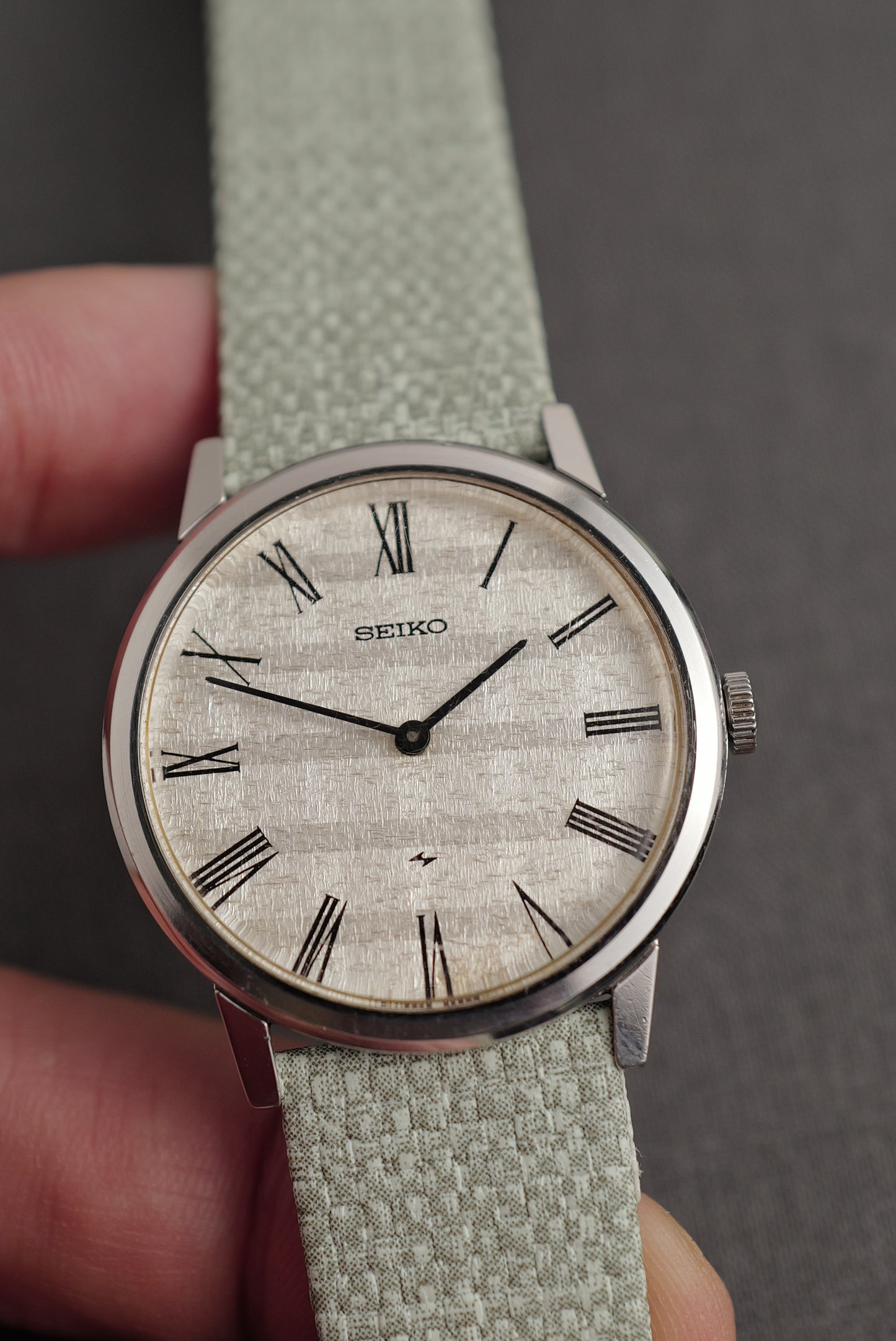 Seiko Charriot Cross-Linen Sakura Dial Hi-beat Circa. 1972