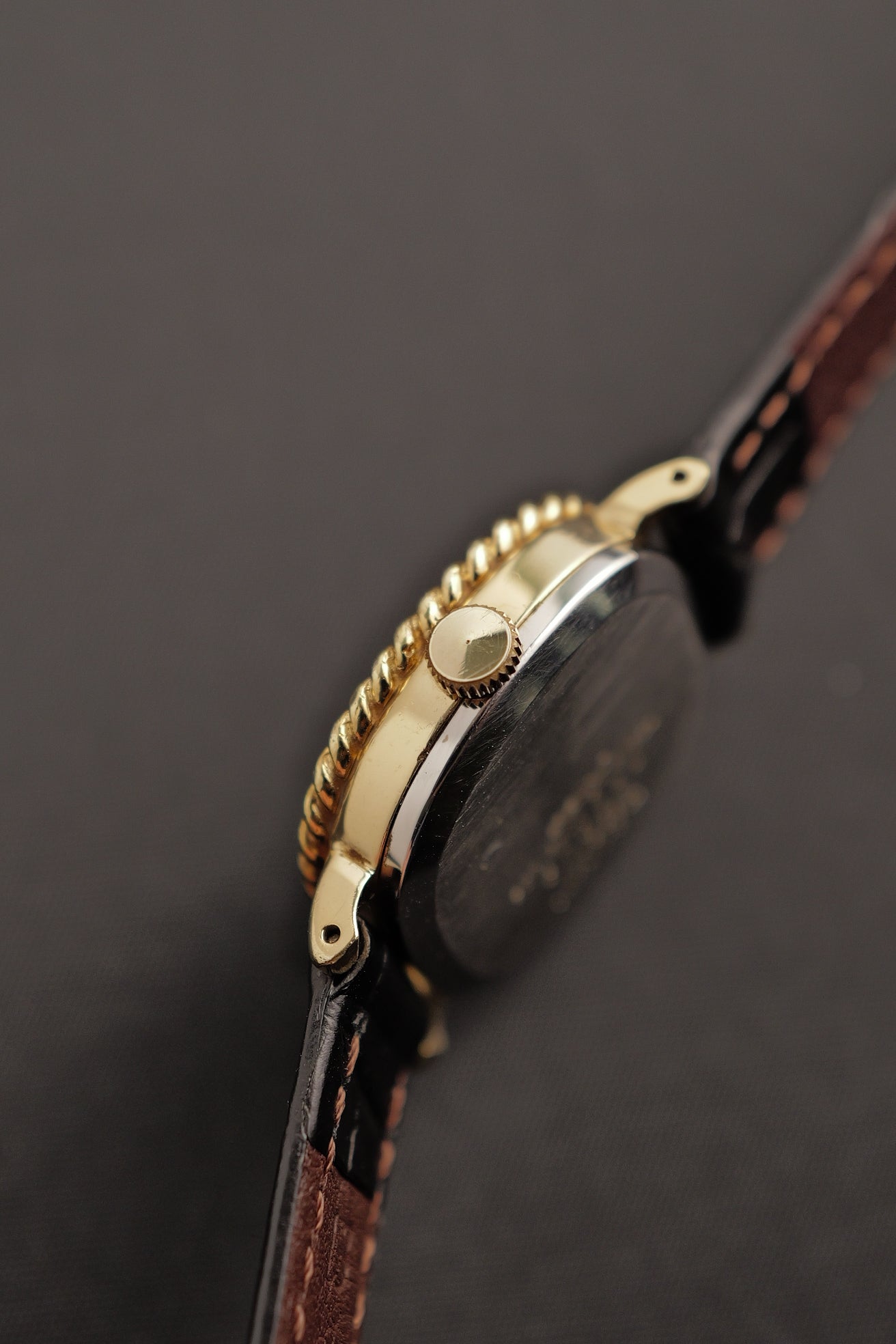 Seiko Socie Art-Deco "Onyx ribbon" Circa.1976