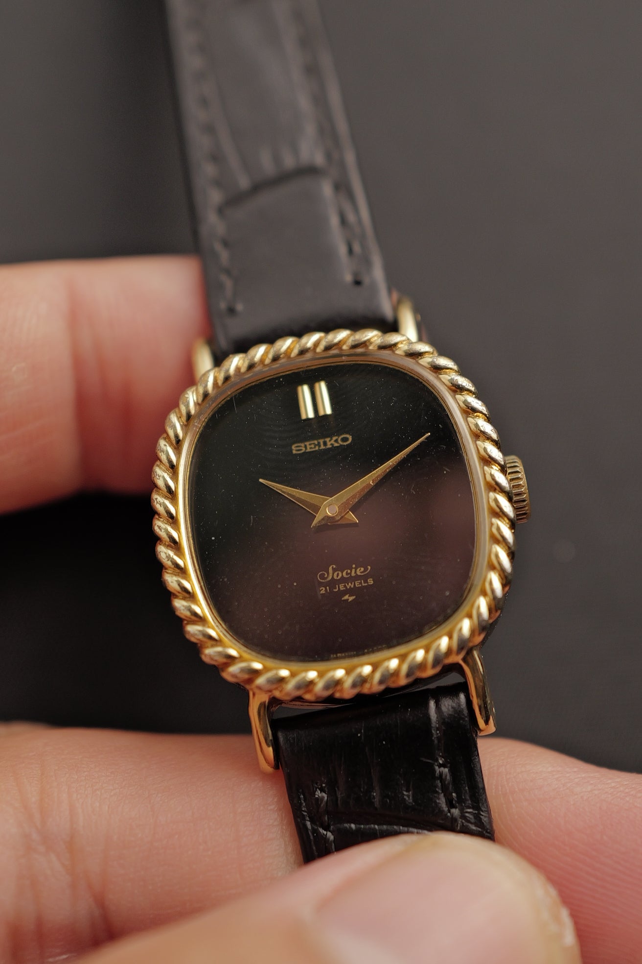 Seiko Socie Art-Deco "Onyx ribbon" Circa.1976