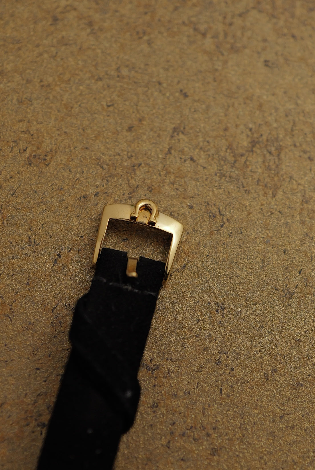 Omega Geneve oval "Linen" Manual winding w/ original strap buckle