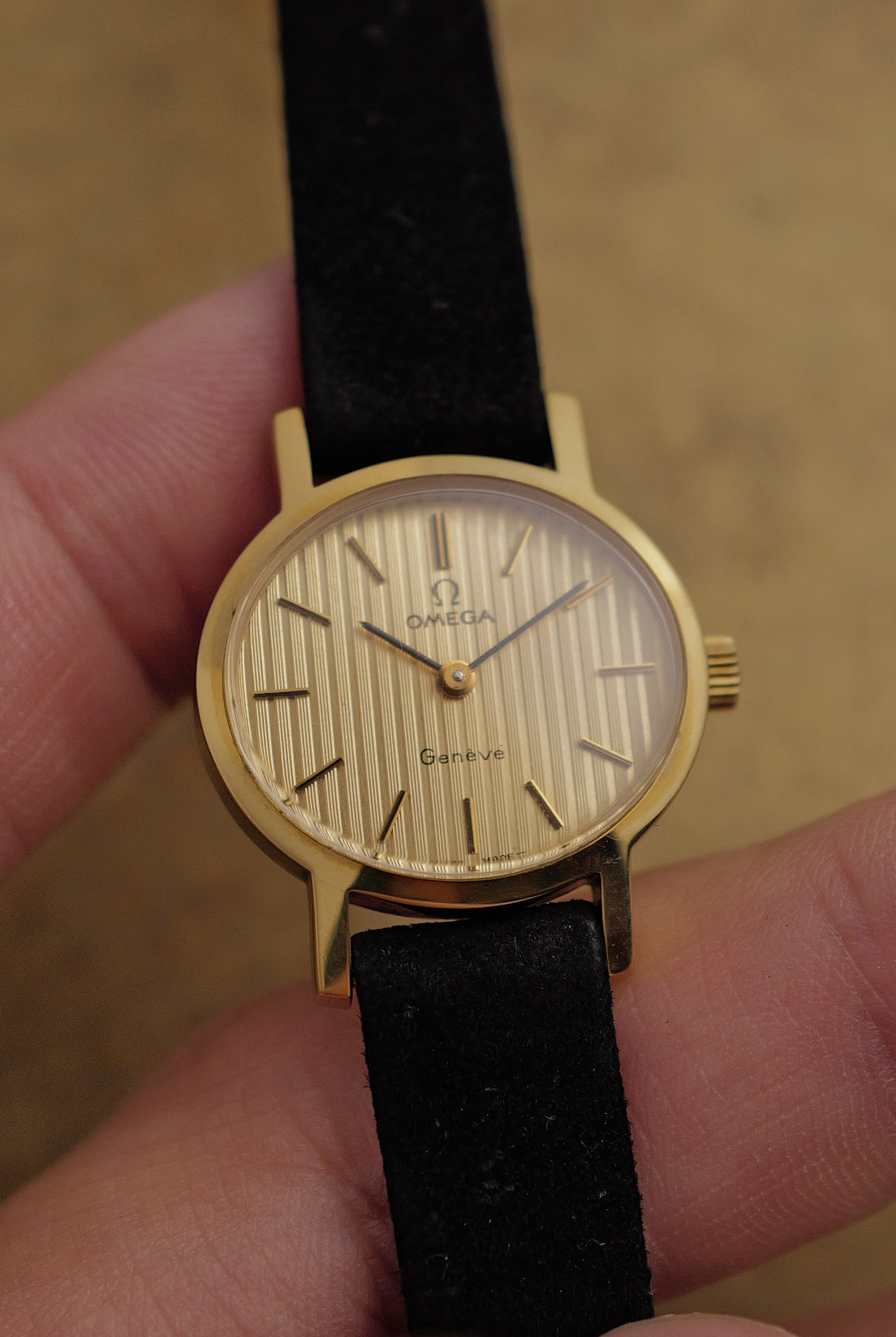 Omega Geneve oval "Linen" Manual winding w/ original strap buckle