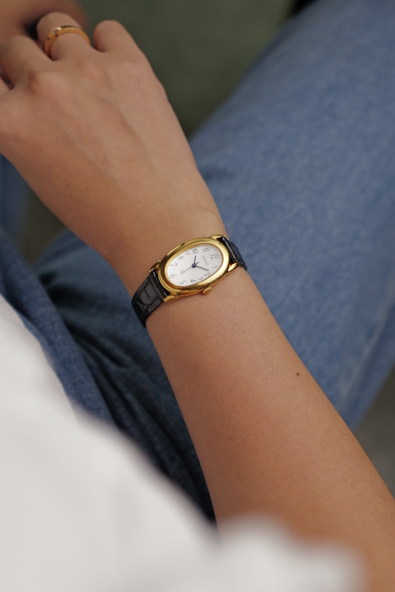 Seiko Ladies "Baignoire" Gold Circa. 1995