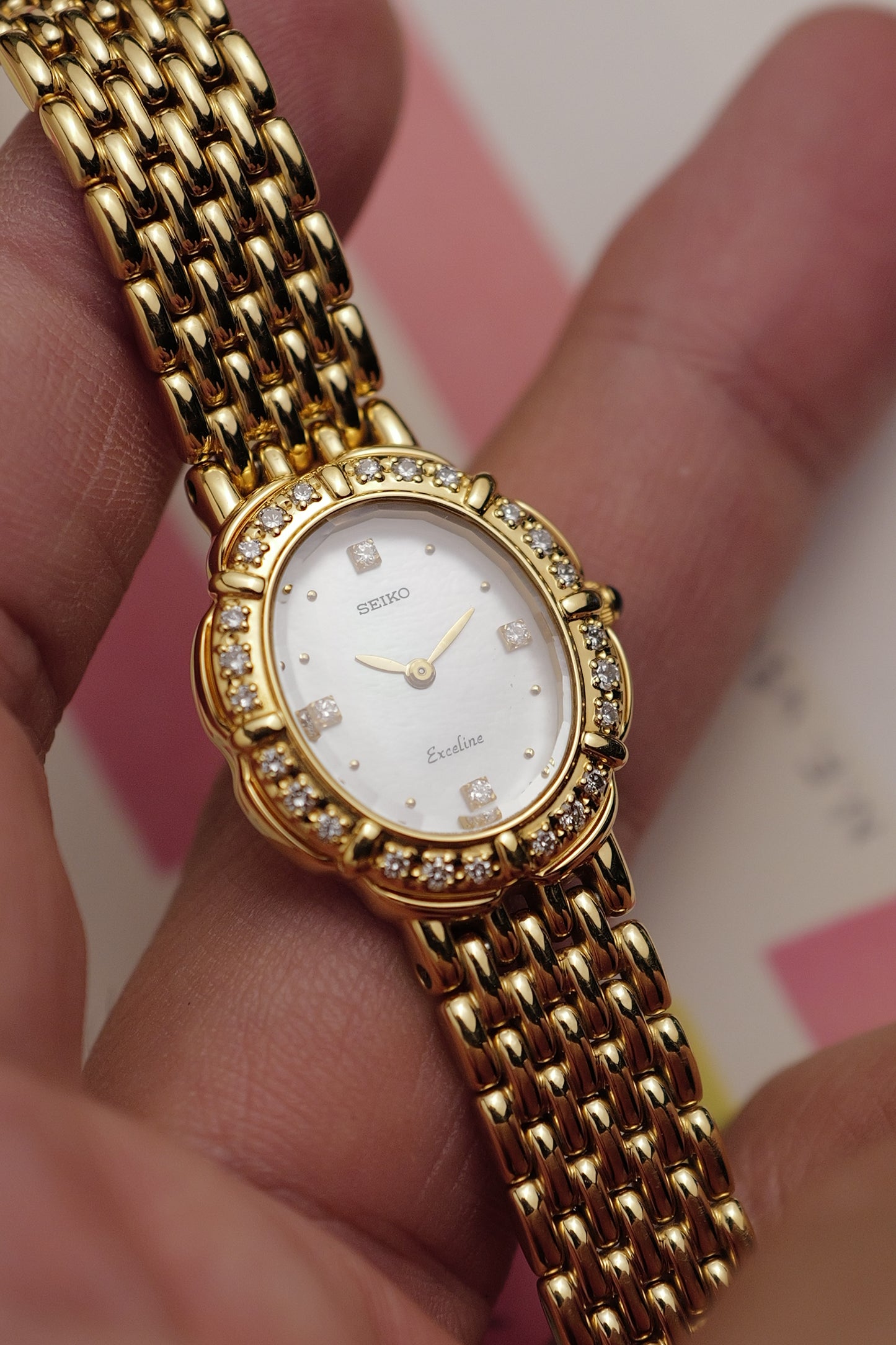 Seiko Exceline "Diamond Petal" Mother of Pearl Dial Circa. 1990