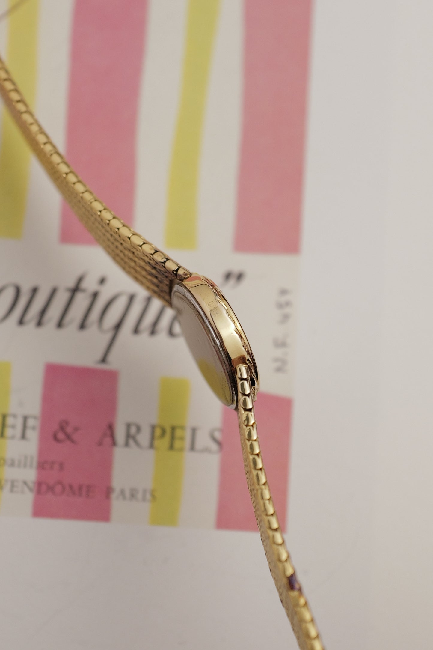 Omega De-ville "Ribbon Bezel" Quartz Circa. 1990s