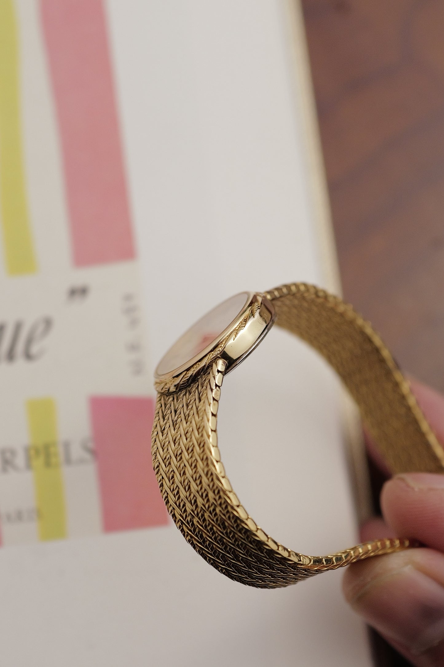 Omega De-ville "Ribbon Bezel" Quartz Circa. 1990s
