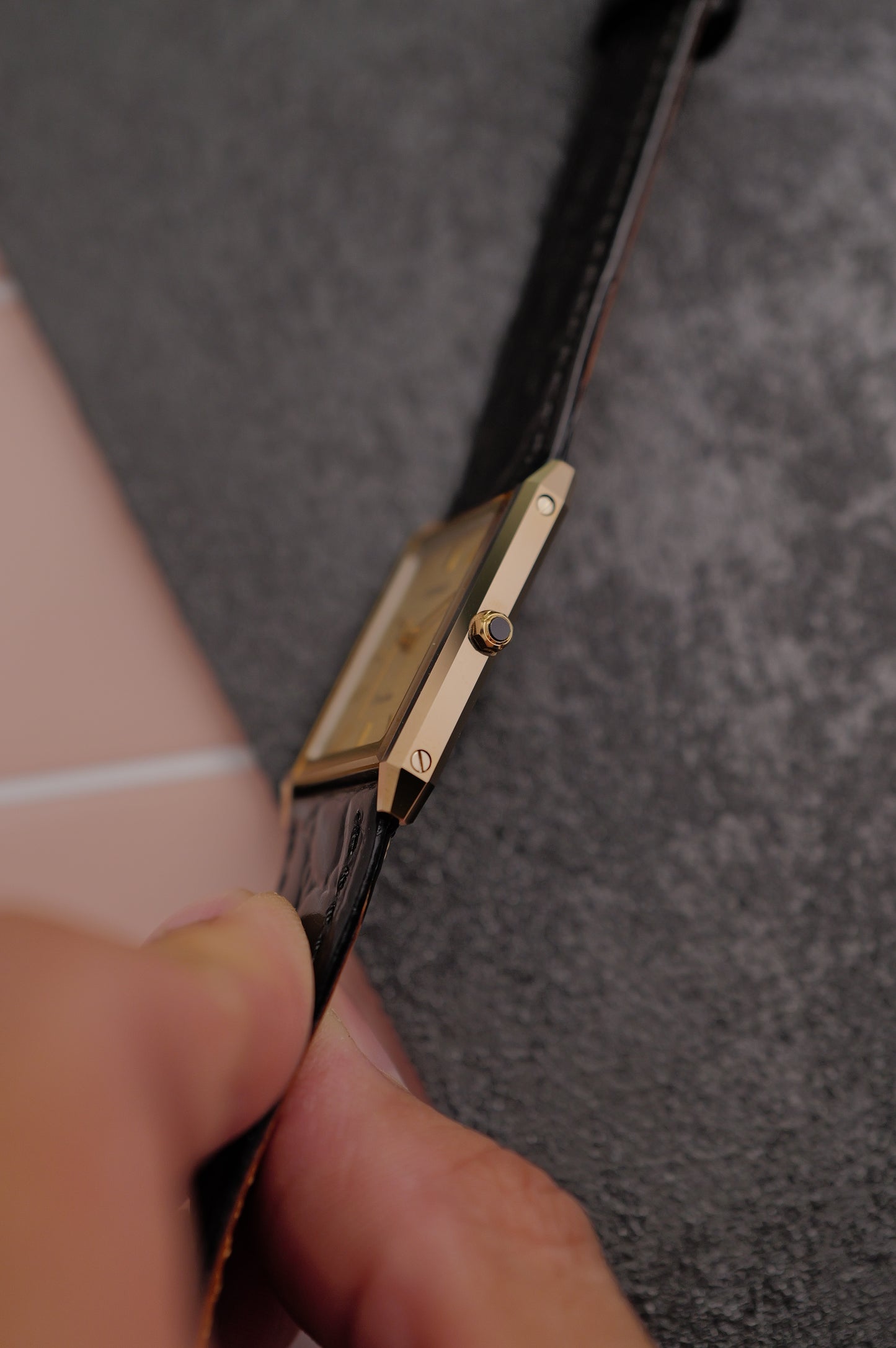 Seiko Dolce Tapestry Dial Tungsten Carbide Scratch Resistant circa. 1980