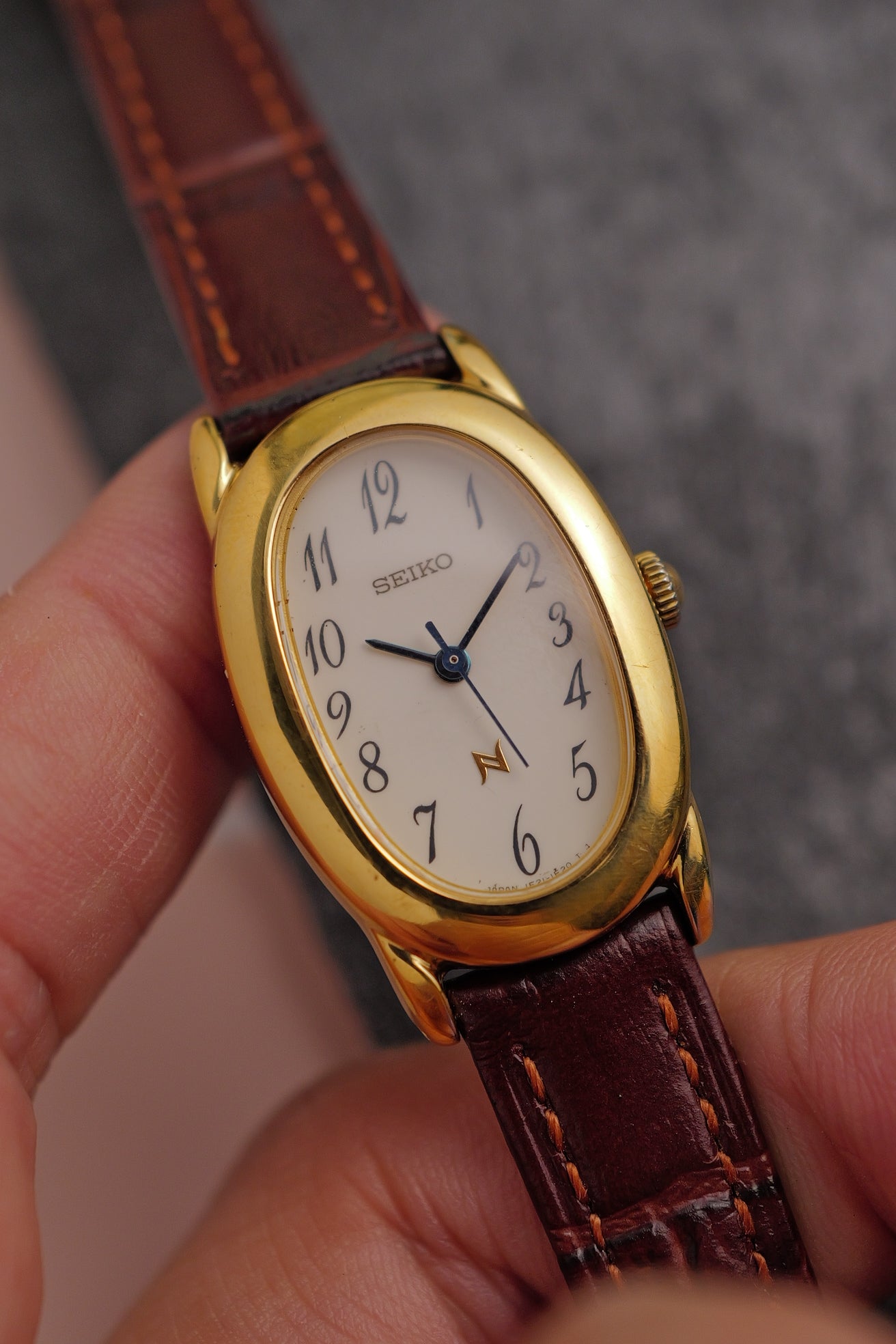 Seiko Ladies "Baignoire" Gold Circa. 1995