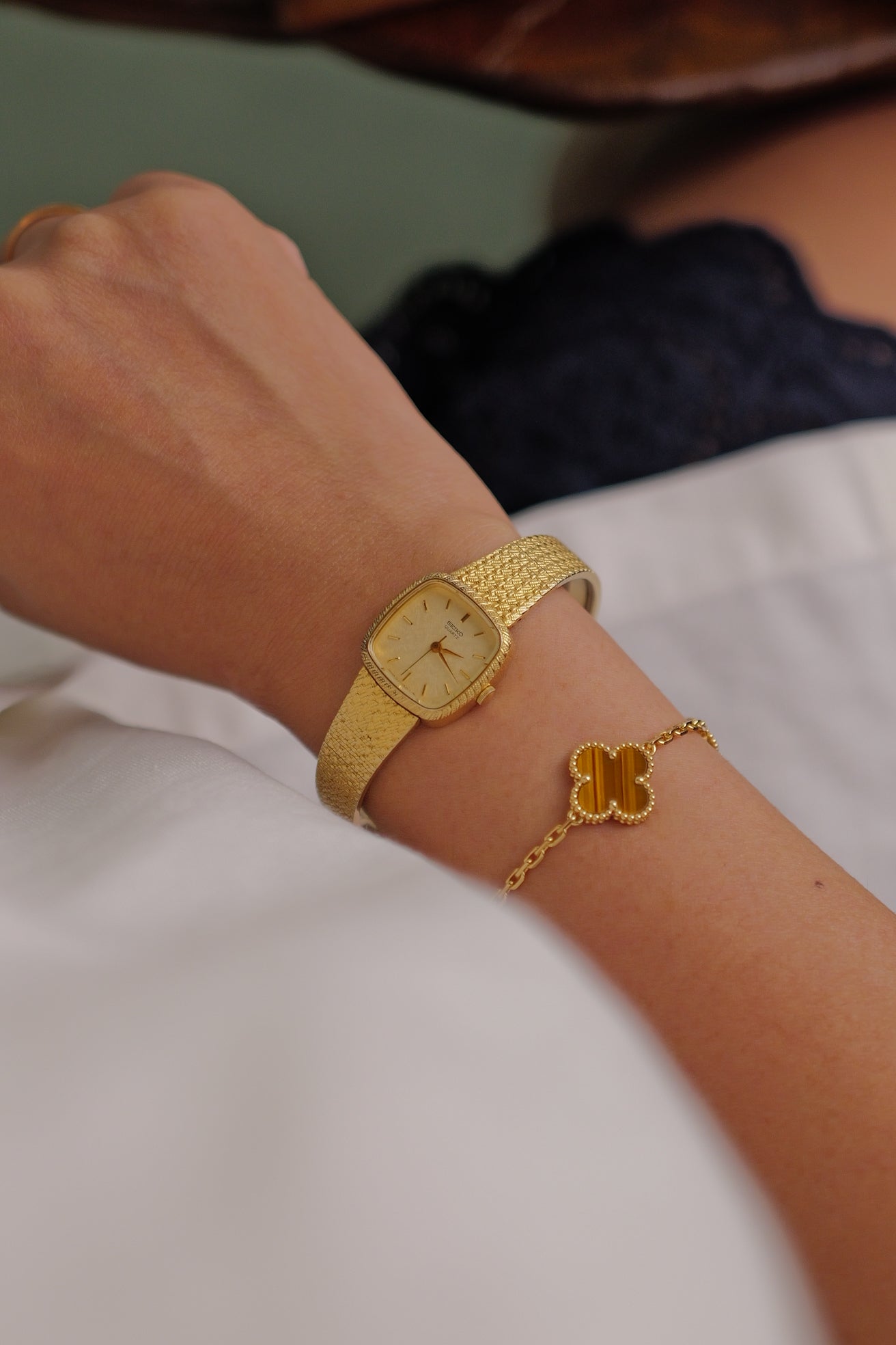 Seiko Quartz "Ribbon bezel" Cushion Circa. 1986