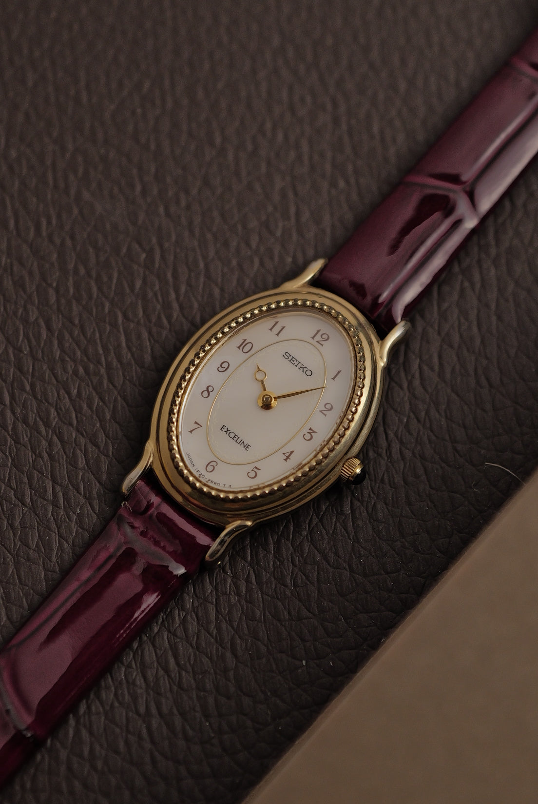 Seiko Exceline Mother of Pearl with beaded bezel w/ original boxCirca. 1992