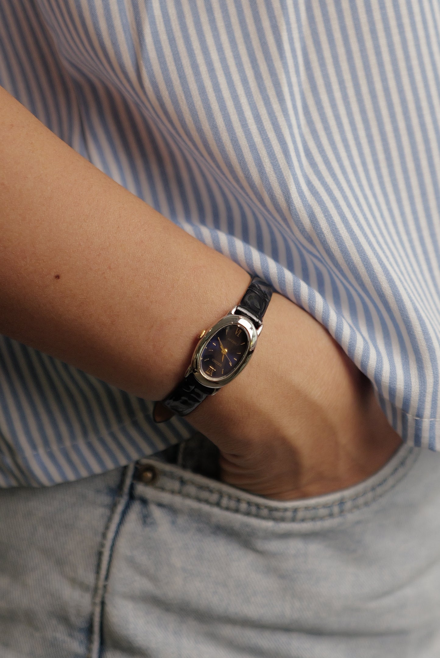 Seiko Ladies "Baignoire" Mini in Midnight blue