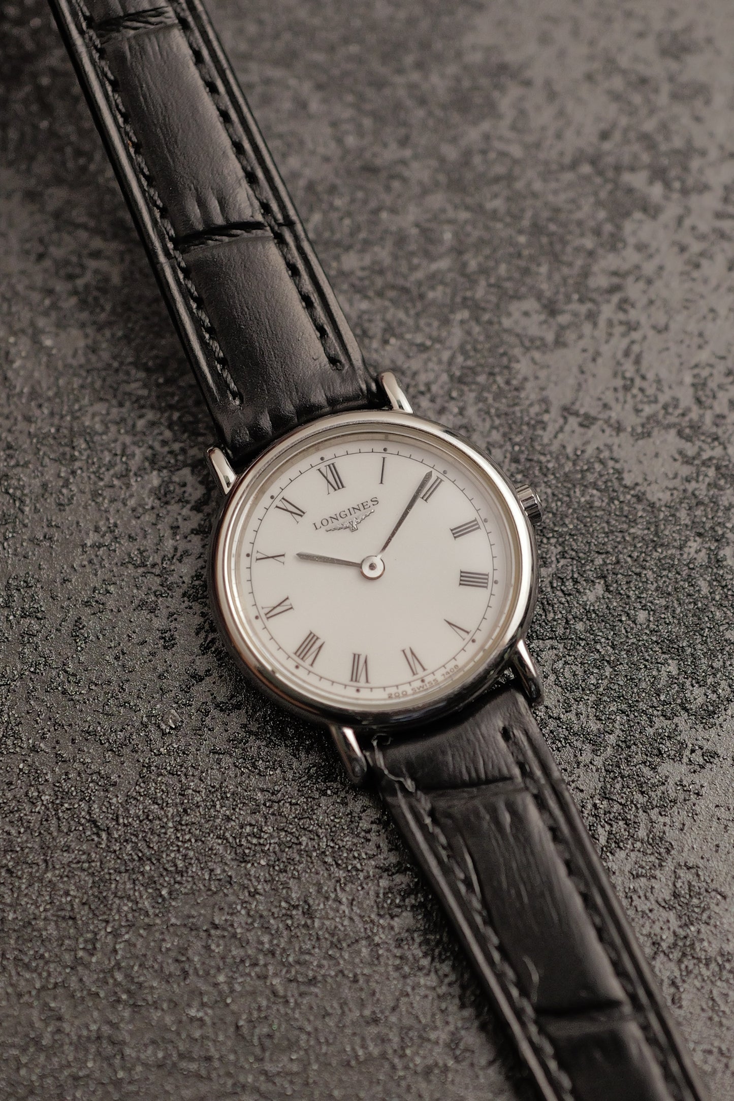 Ladies longines La grande Classic Quartz in steel Circa. 1990s