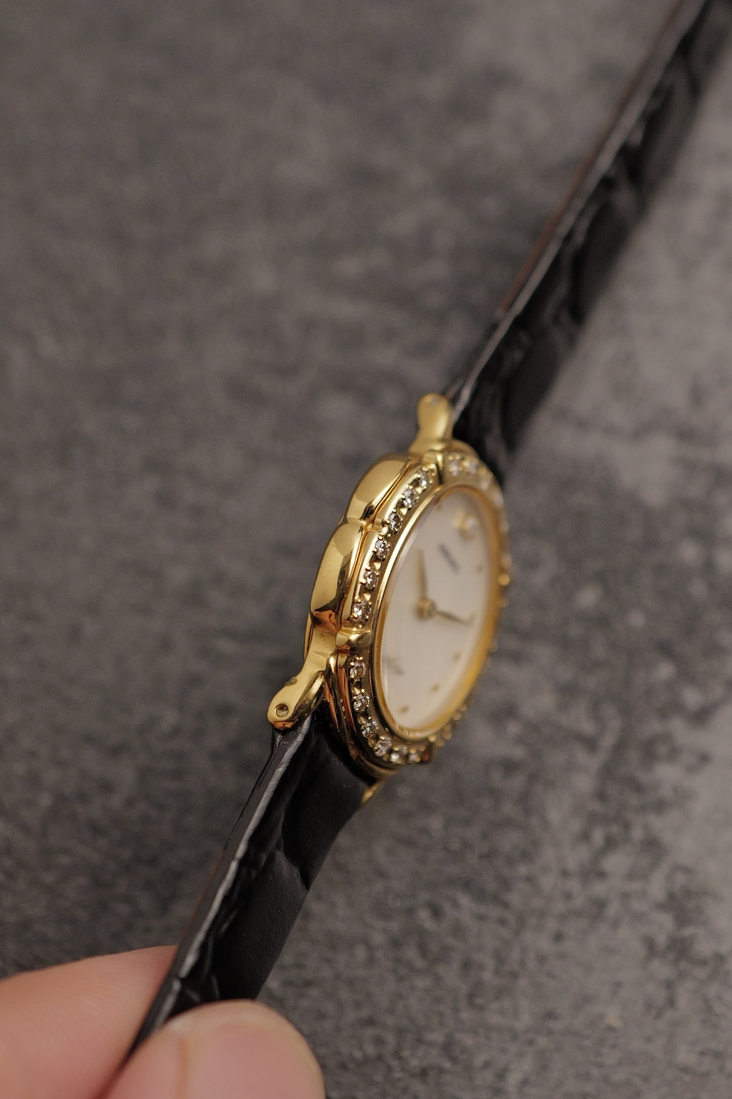 Seiko "Mother of pearl Floral" Diamonds Circa. 1990
