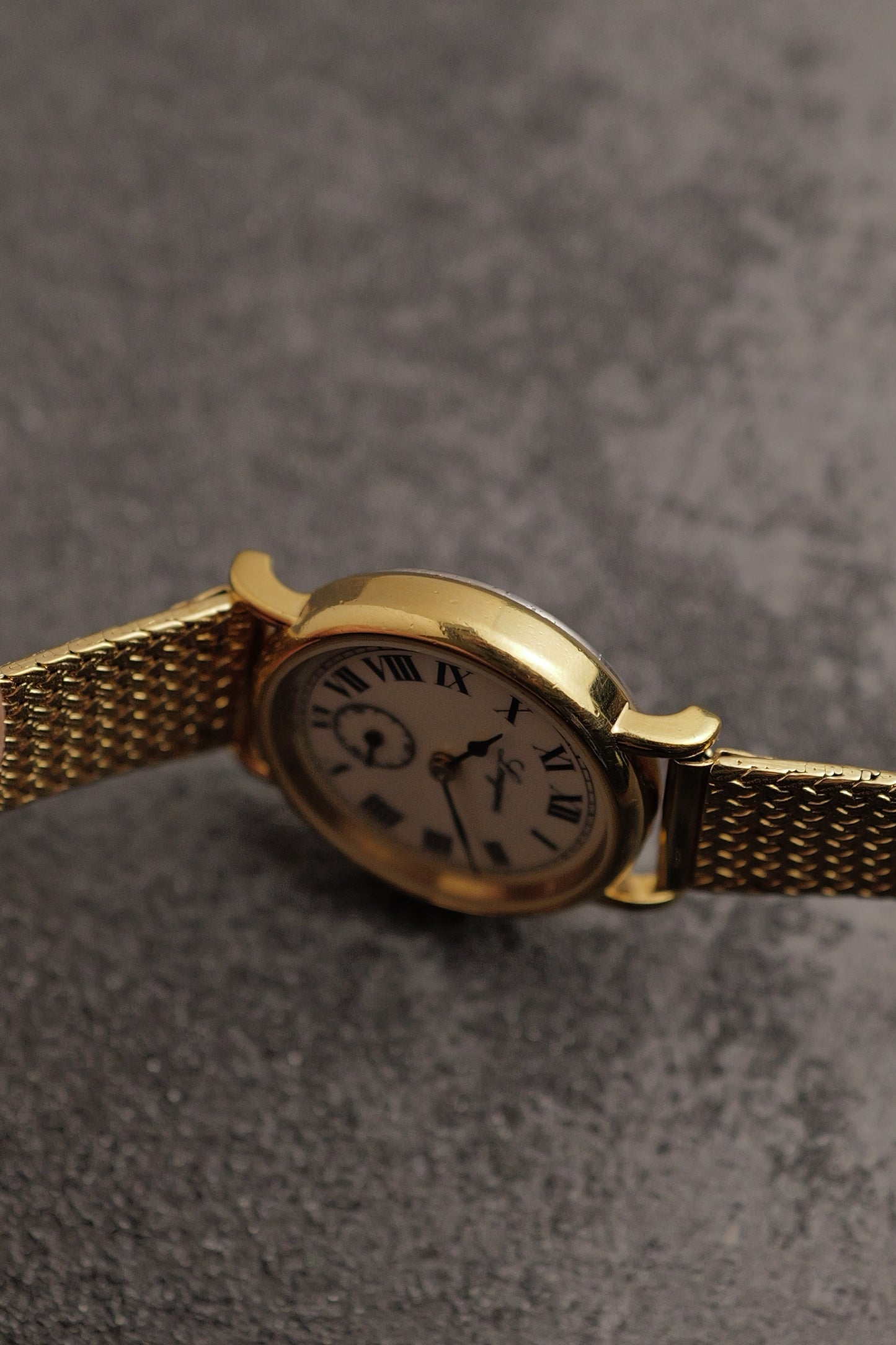 Ladies Longines Charleston Quartz Circa. 1990s w/ original bracelet