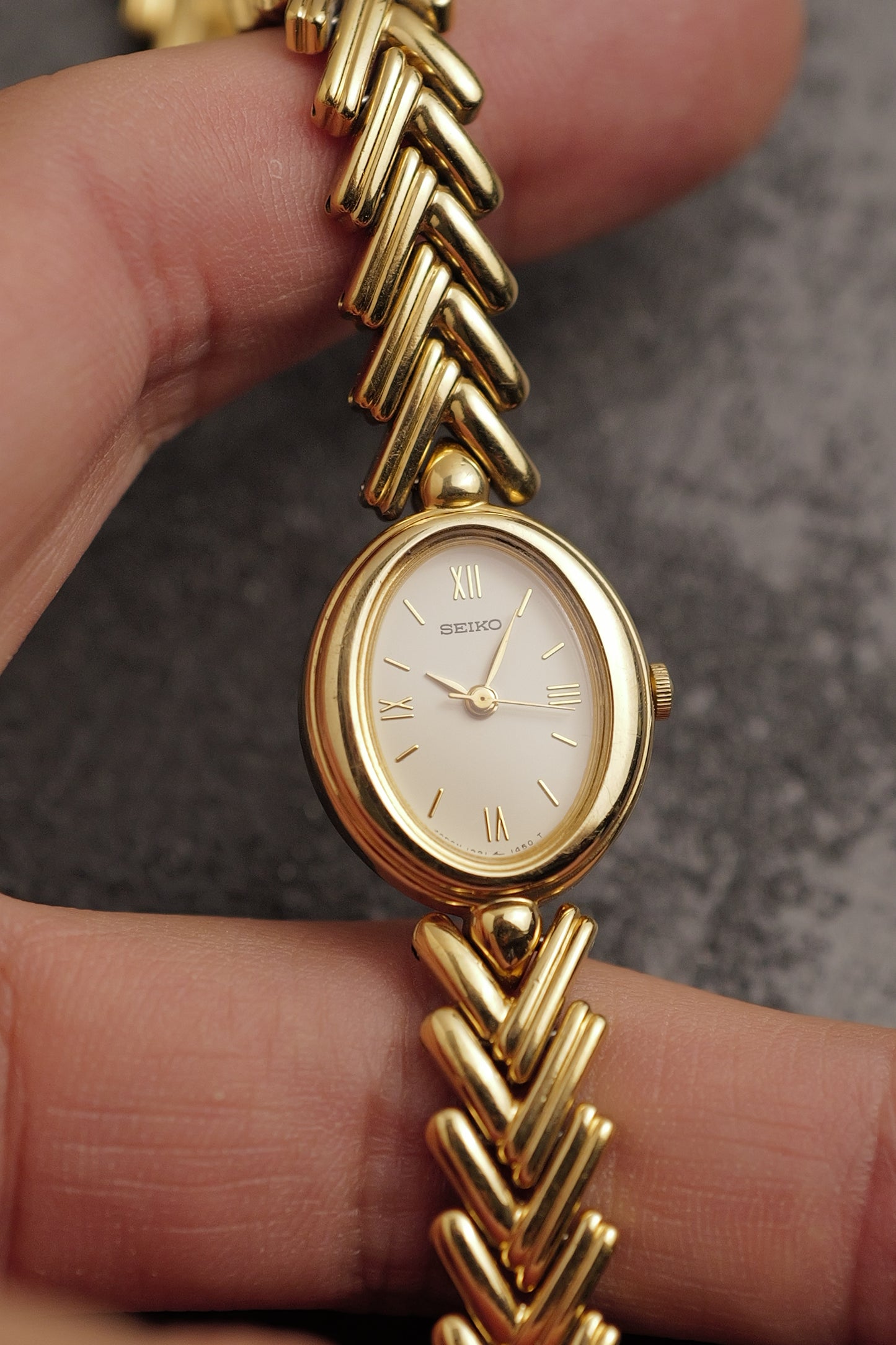 Seiko "V-fins" Gold Bracelet Circa. 1988